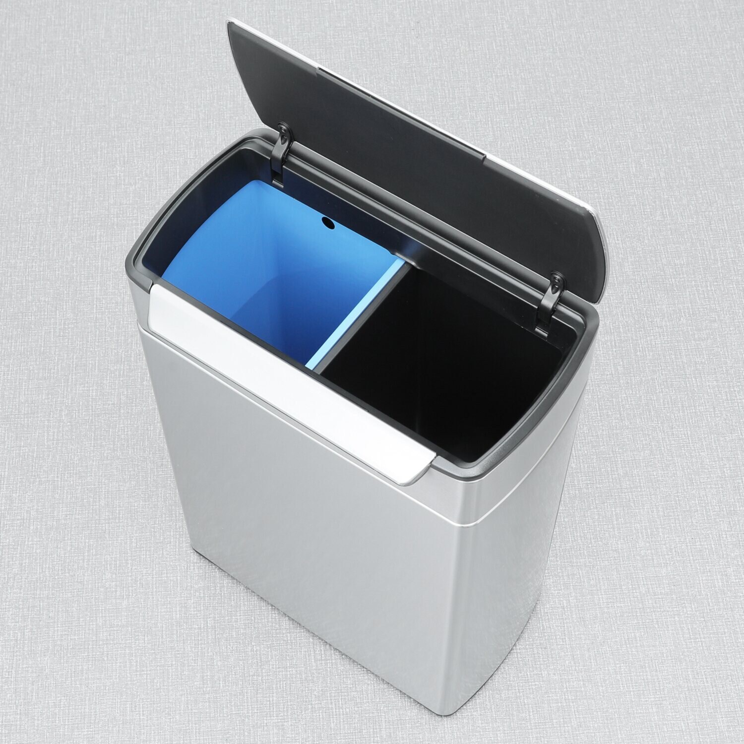 シンプルヒューマン デザインも使い勝手も こだわり満載 タッチバー ダストボックス