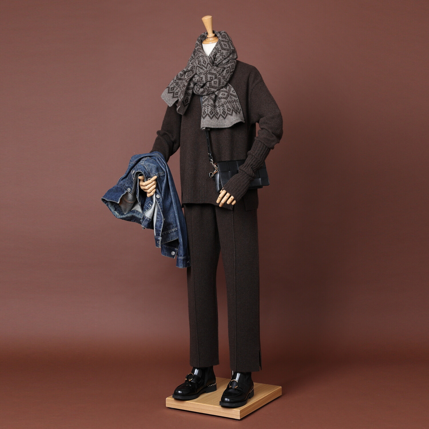 ネイチャーズ 無染色ヤク フェアアイル柄 ニットストール