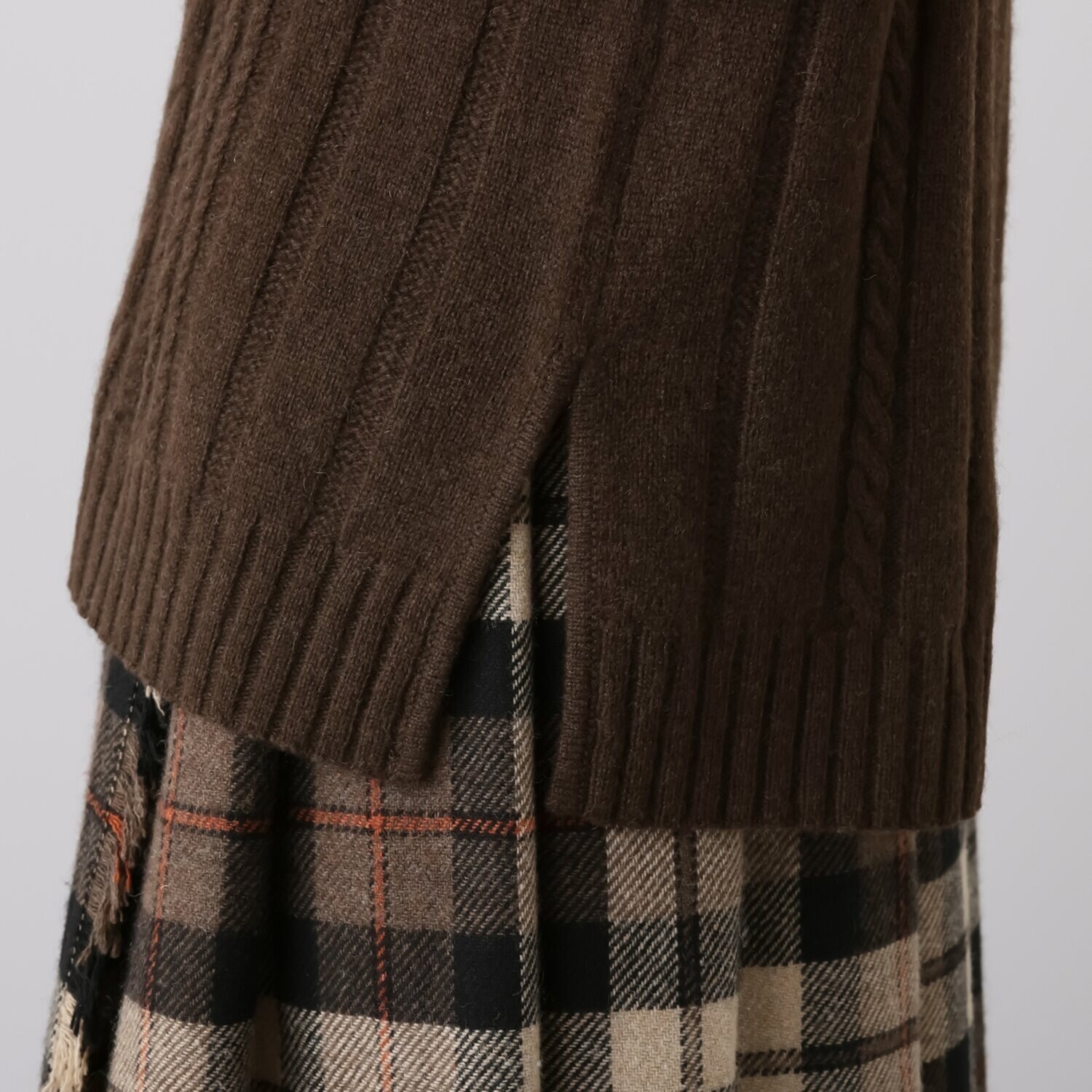 ネイチャーズ 無染色ヤク ケーブル柄 プルオーバー