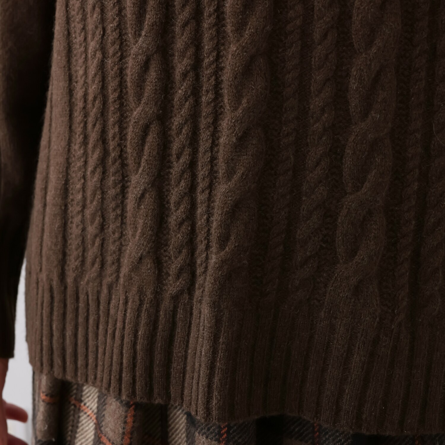 ネイチャーズ 無染色ヤク ケーブル柄 プルオーバー