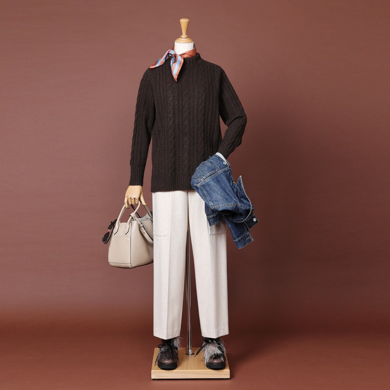 ネイチャーズ 無染色ヤク ケーブル柄 プルオーバー