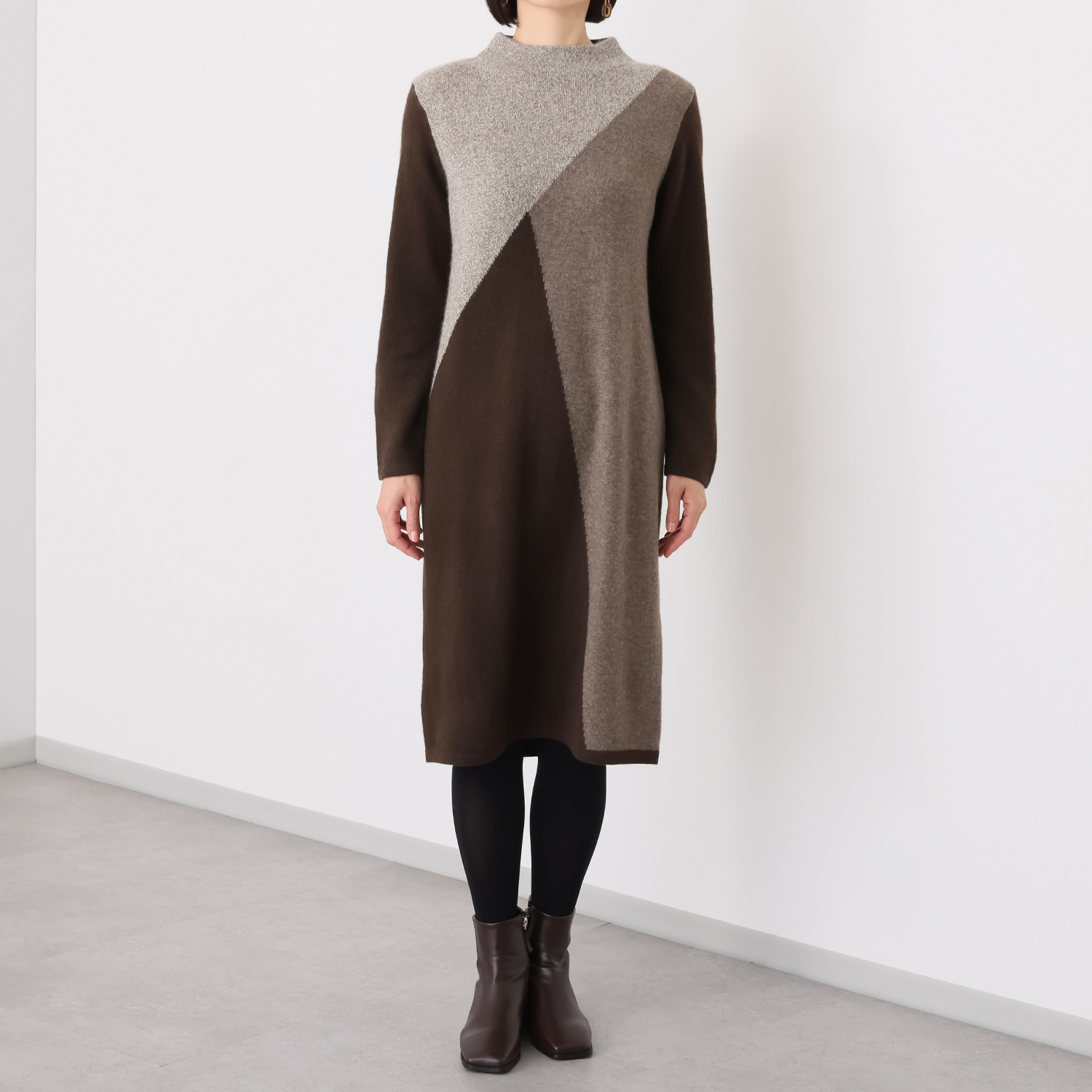 ネイチャーズ 無染色ヤク ブロッキング柄 インターシャワンピース