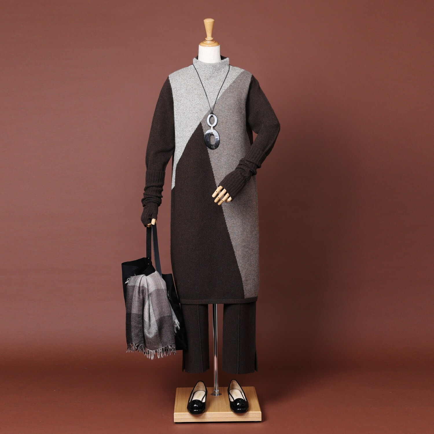 ネイチャーズ 無染色ヤク ブロッキング柄 インターシャワンピース