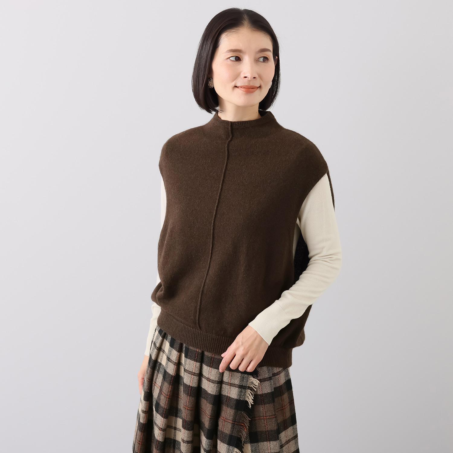 ネイチャーズ 無染色ヤク ボトルネック デザインベスト