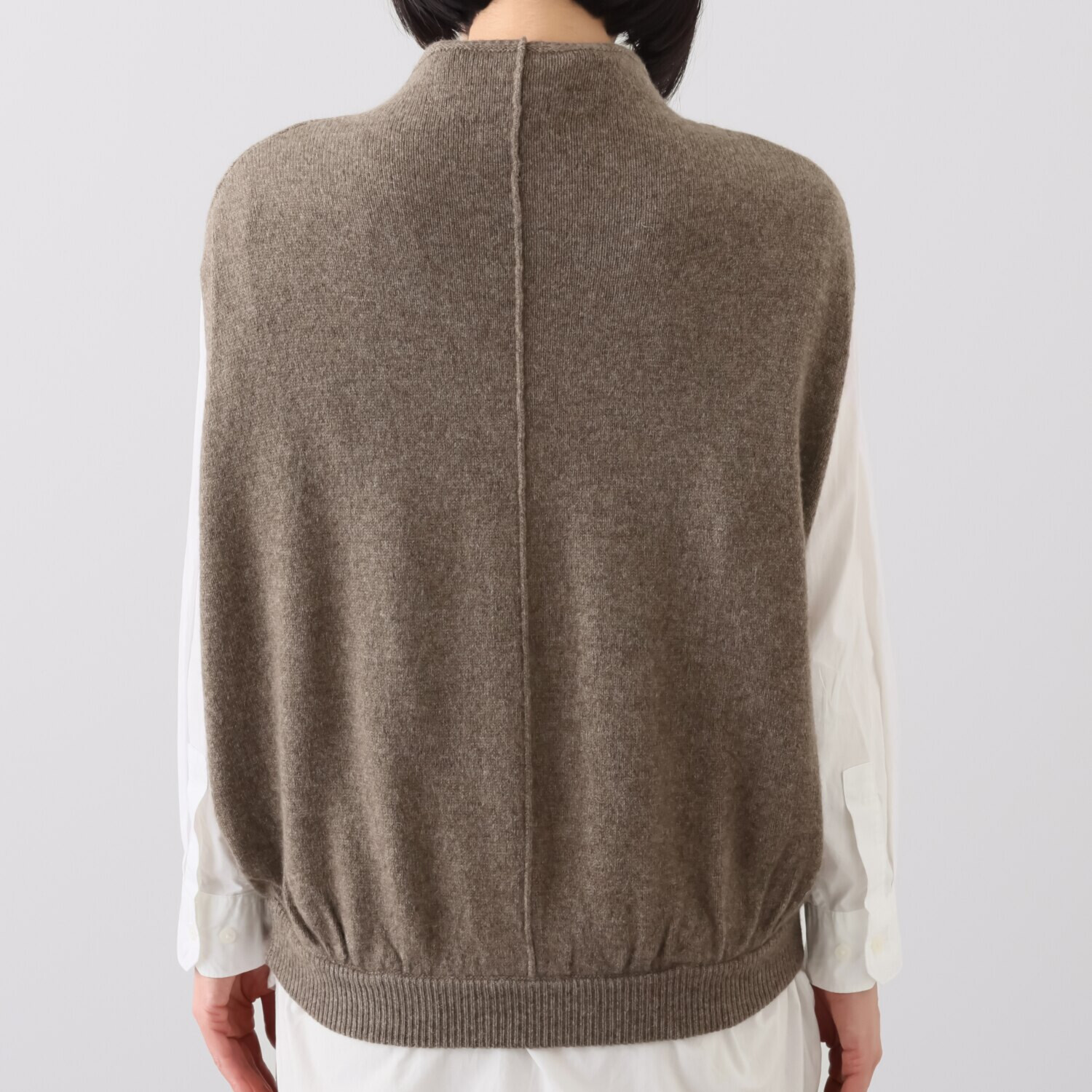 ネイチャーズ 無染色ヤク ボトルネック デザインベスト