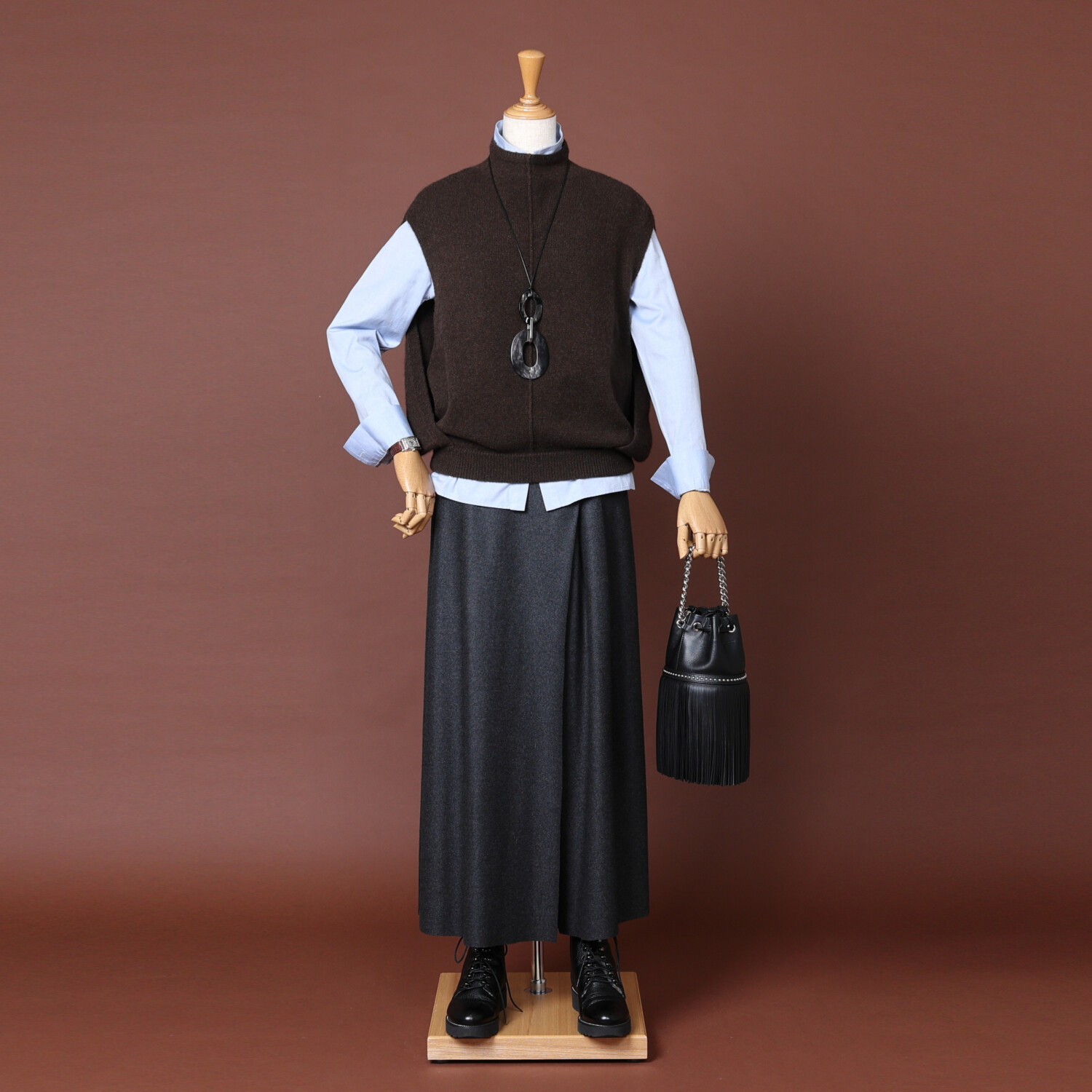 ネイチャーズ 無染色ヤク ボトルネック デザインベスト