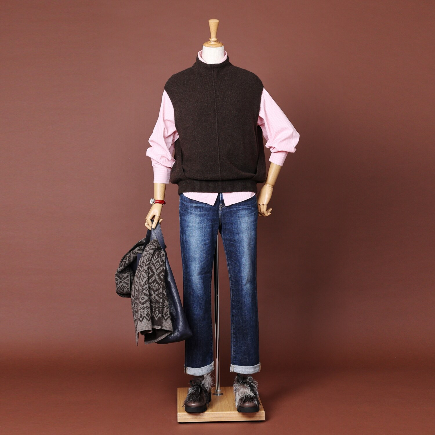 ネイチャーズ 無染色ヤク ボトルネック デザインベスト