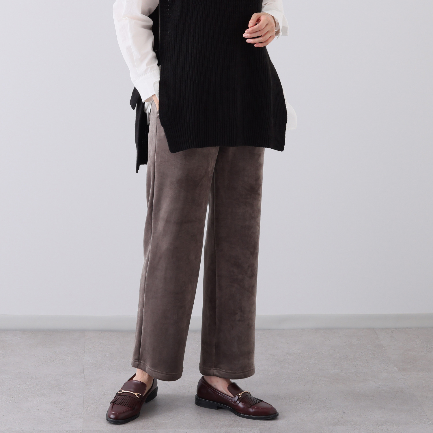 アトリエール 蓄熱保温 両面ベロア スタイリッシュ ワイドパンツ