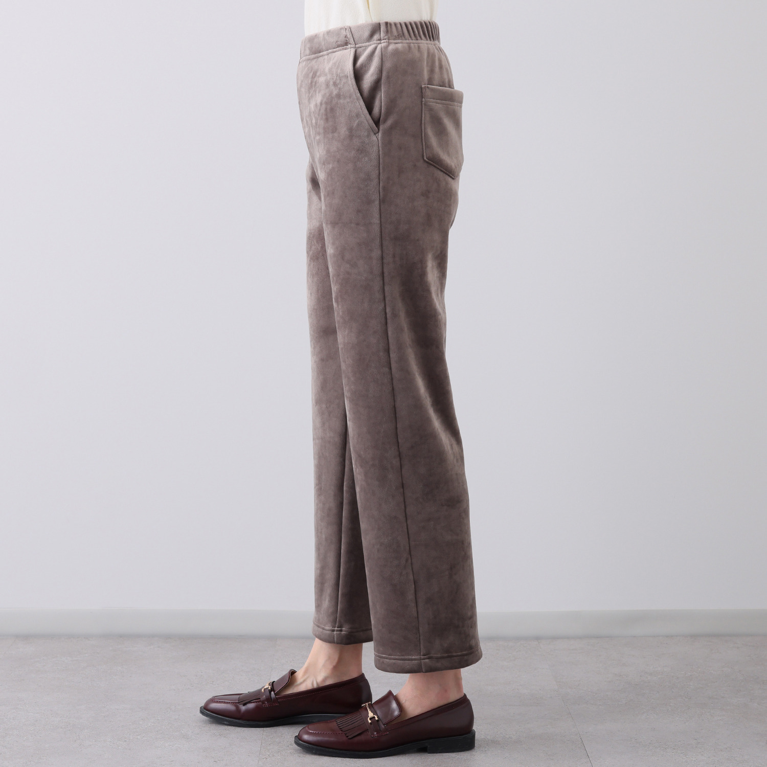アトリエール 蓄熱保温 両面ベロア スタイリッシュ ワイドパンツ