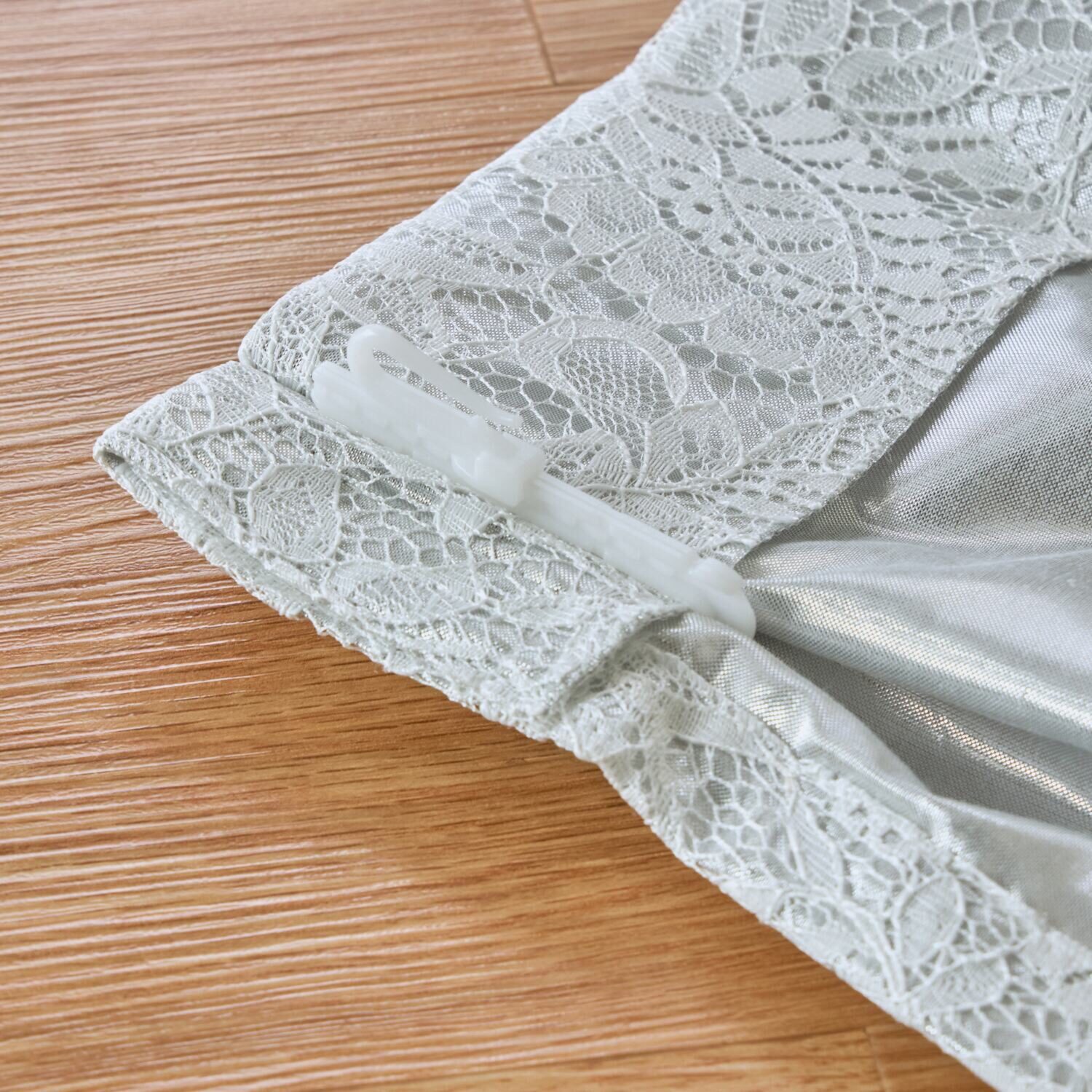 エコファイン 断熱・保温・ＵＶカットで お部屋を快適に エレガントなボタニカル柄 日本製 ２重レースカーテン２枚組 ＜１００×１７６ｃｍ＞