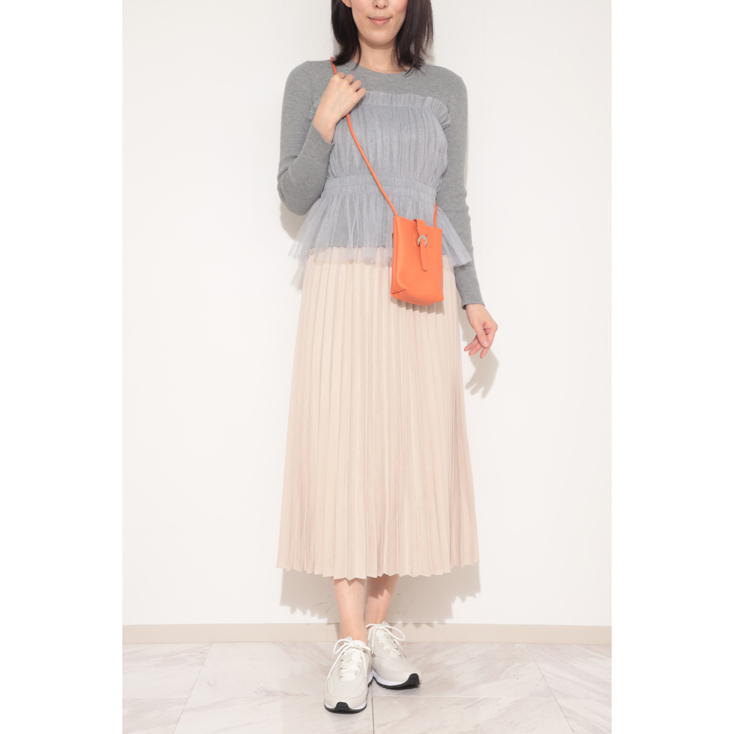 モーヴ ベルトデザイン スマホショルダー