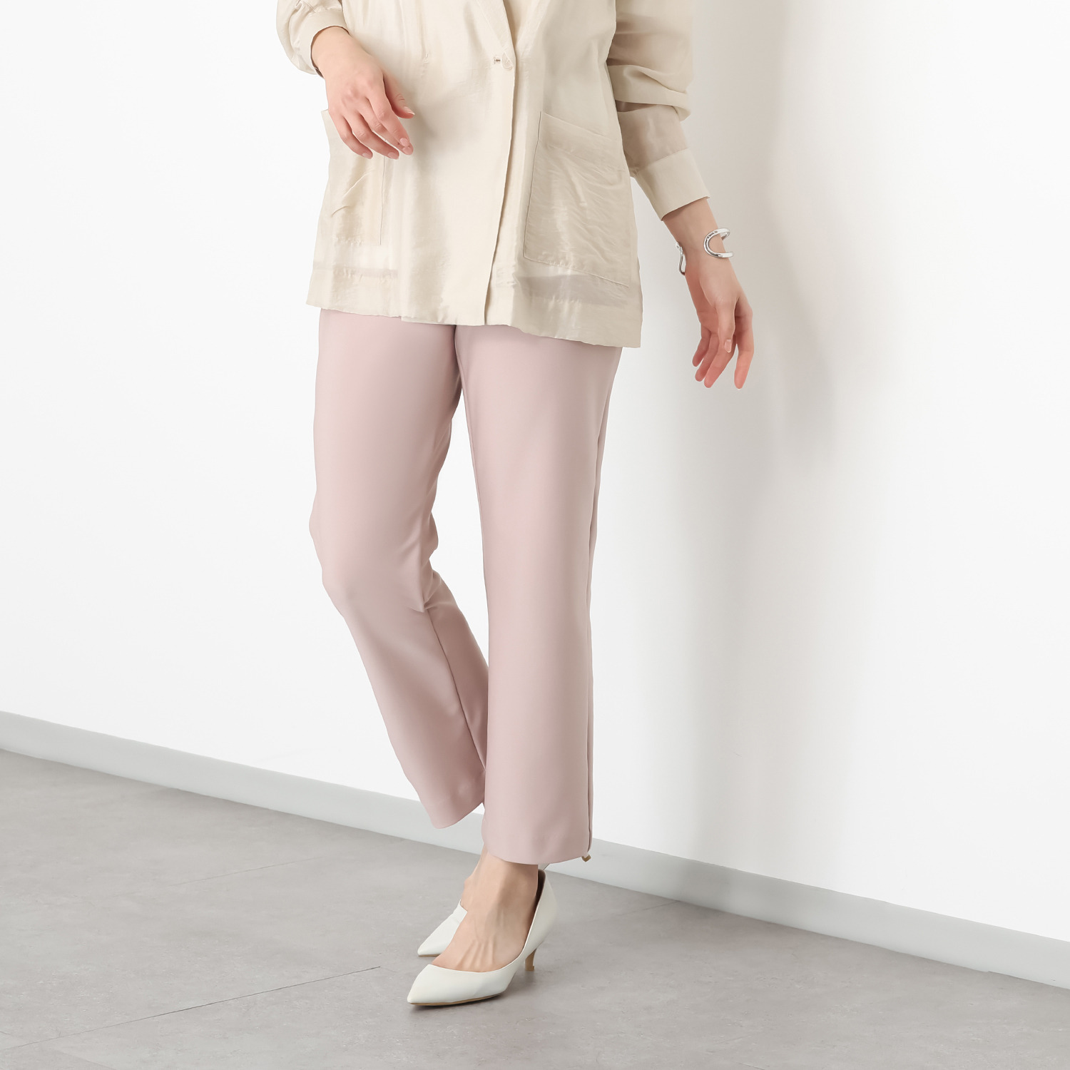 ピーツー え！？はいてないみたい？ 純日本製　美脚ストレート やわらかストレッチパンツ ＜股下６４ｃｍ＞