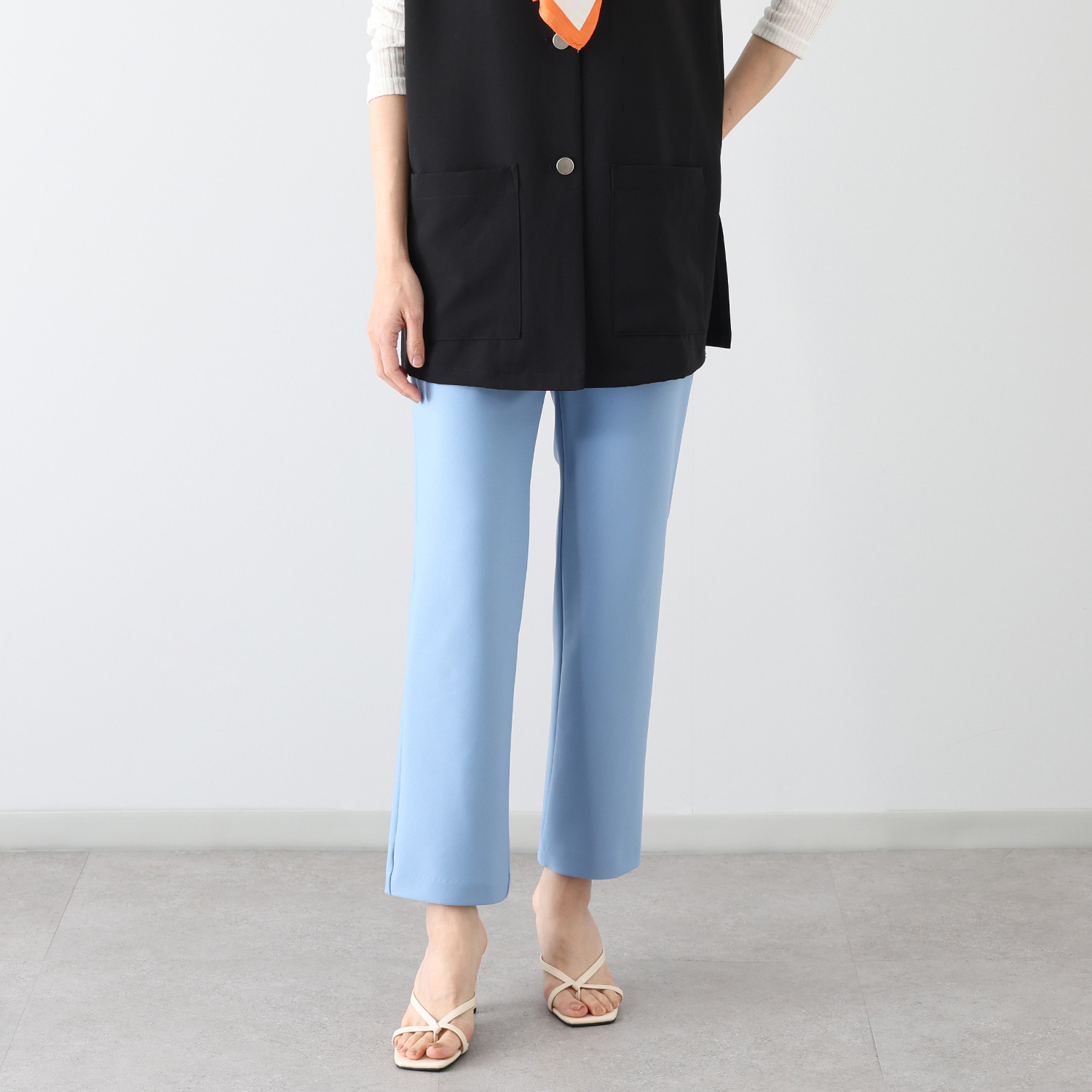 ピーツー え！？はいてないみたい？ 純日本製　美脚ストレート やわらかストレッチパンツ ＜股下７２ｃｍ＞