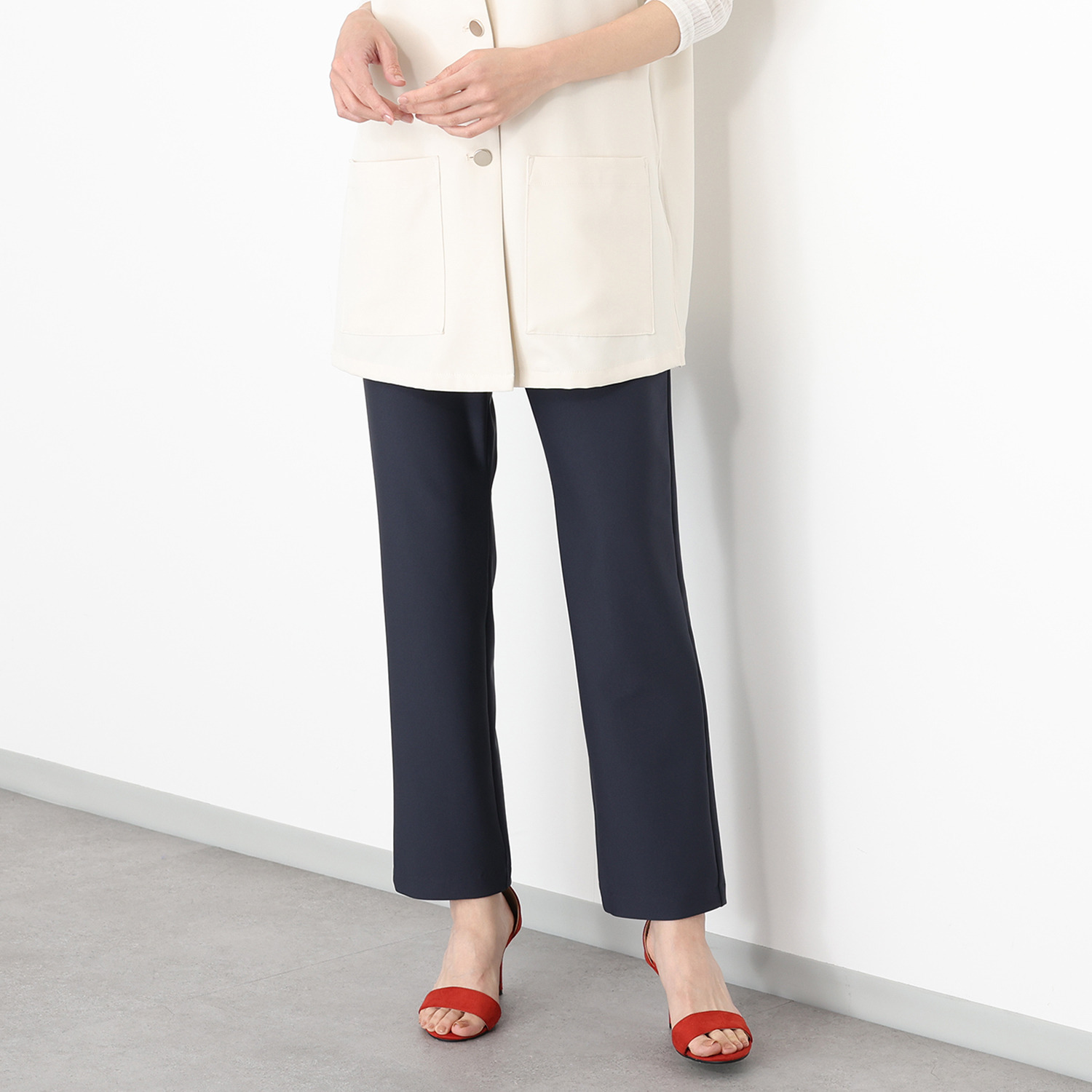 ピーツー え！？はいてないみたい？ 純日本製　美脚ストレート やわらかストレッチパンツ ＜股下７２ｃｍ＞