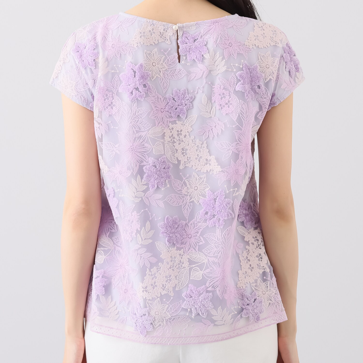 ルクオーレ １枚で華やか シェニールアクセント 総レースプルオーバー