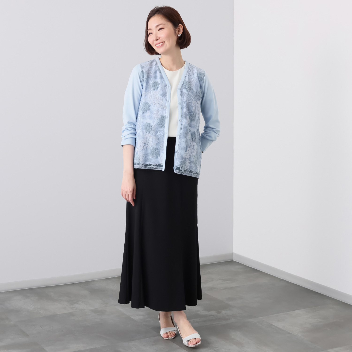 ルクオーレ シェニールアクセント レース切替 Ｖネックカーディガン