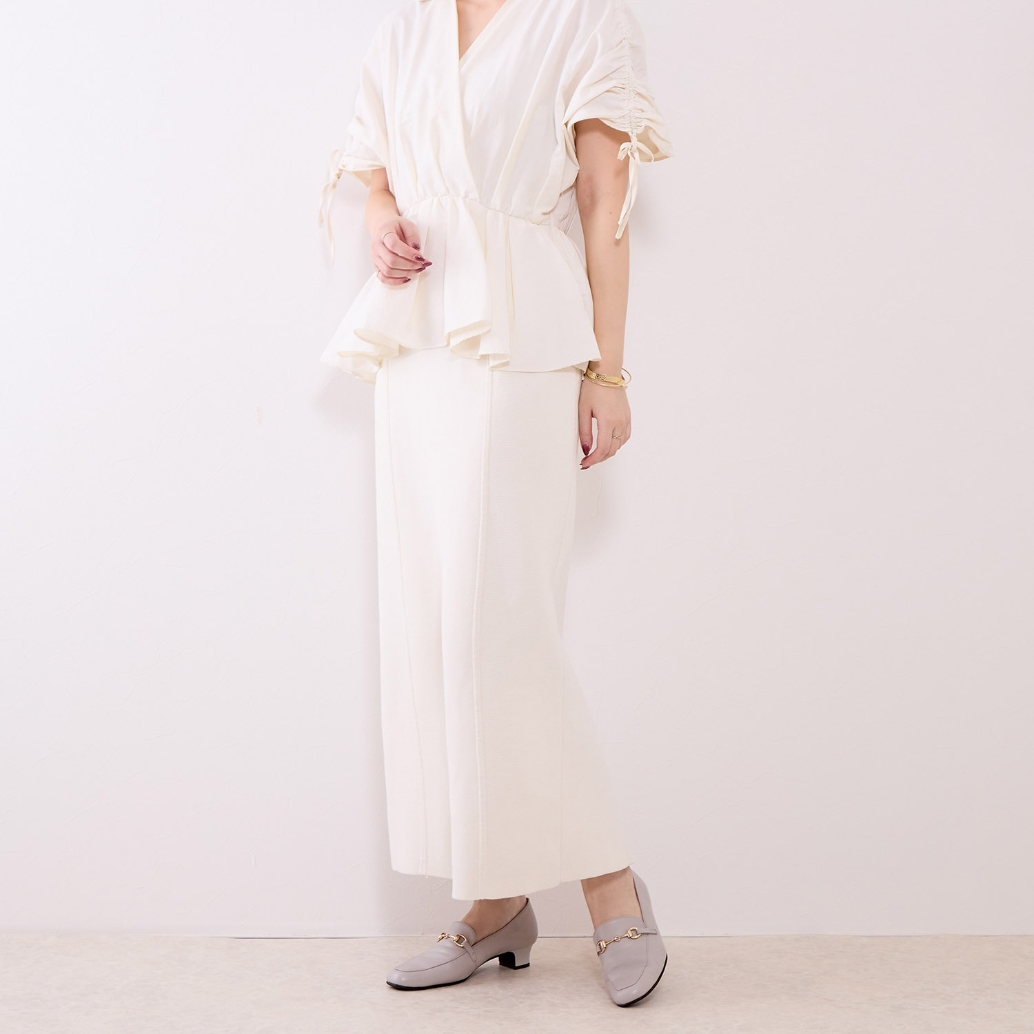 卑弥呼 “快適ウォークシリーズ” 日本製　はっ水牛革 デザインヒールローファー