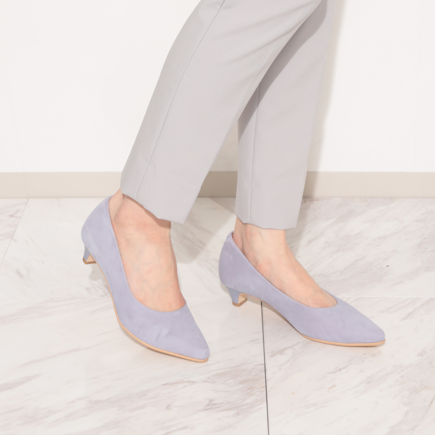 卑弥呼 “快適ウォークシリーズ” 日本製　はっ水レザー ポインテッドパンプス