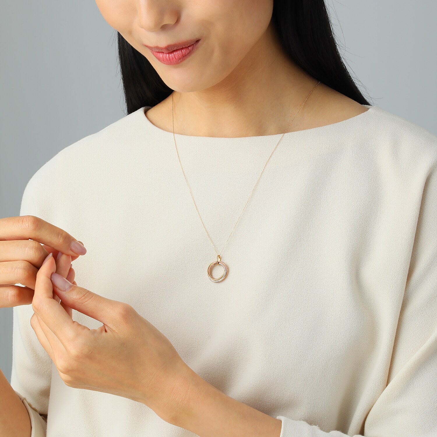 アルテッロ １８Ｋ トリカラーゴールド リュクスサークル ３連ペンダントトップ