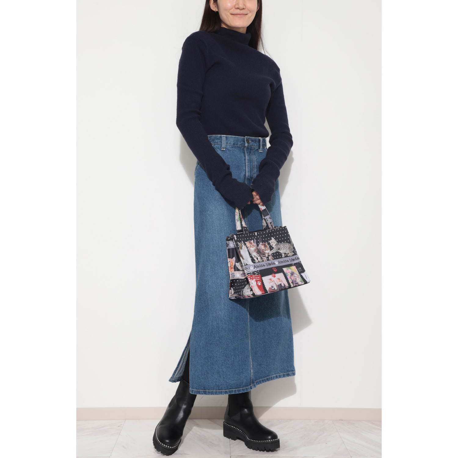 ラルジュ キャットスタンプボーダー スクエアトートバッグ