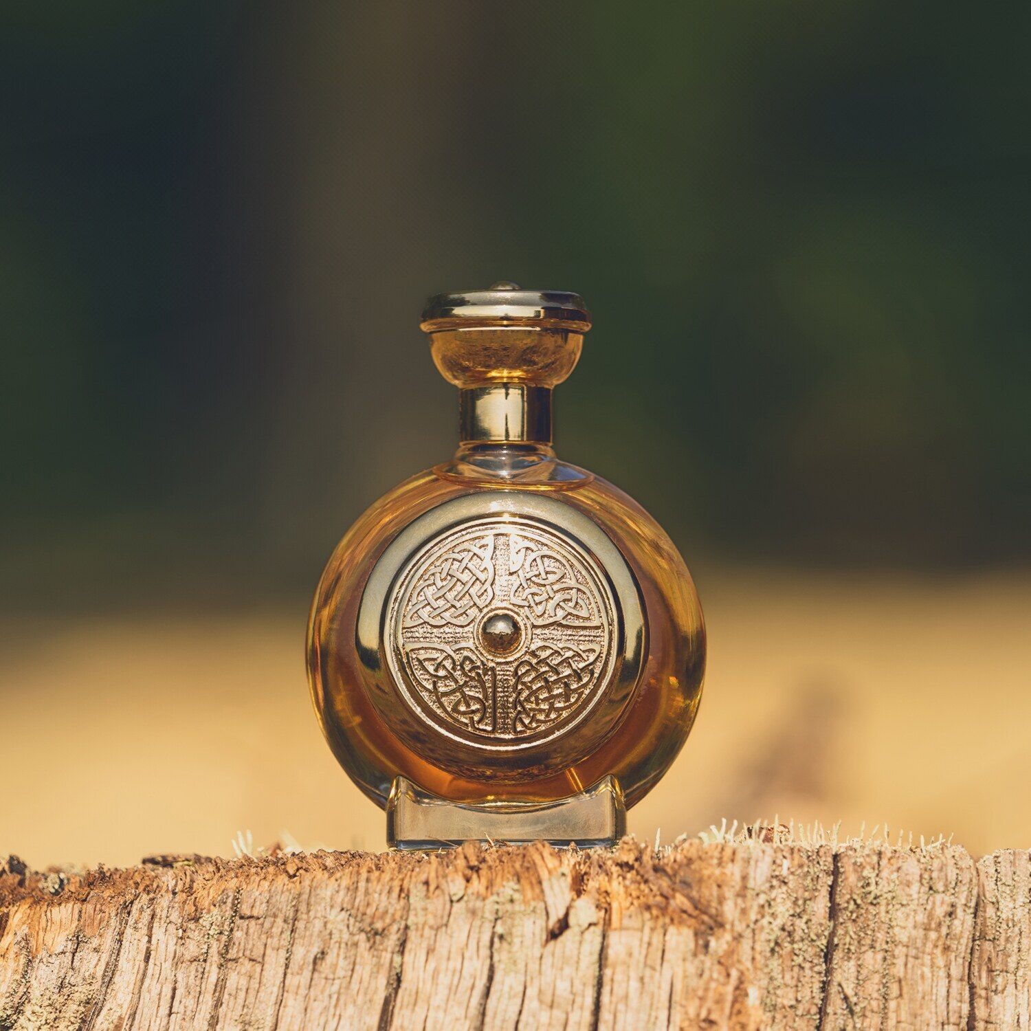 ブーディカ ザ　ヴィクトリアス 刺激的で感覚的な グルマン系の香り オードパルファン ディフェンダー （香水）