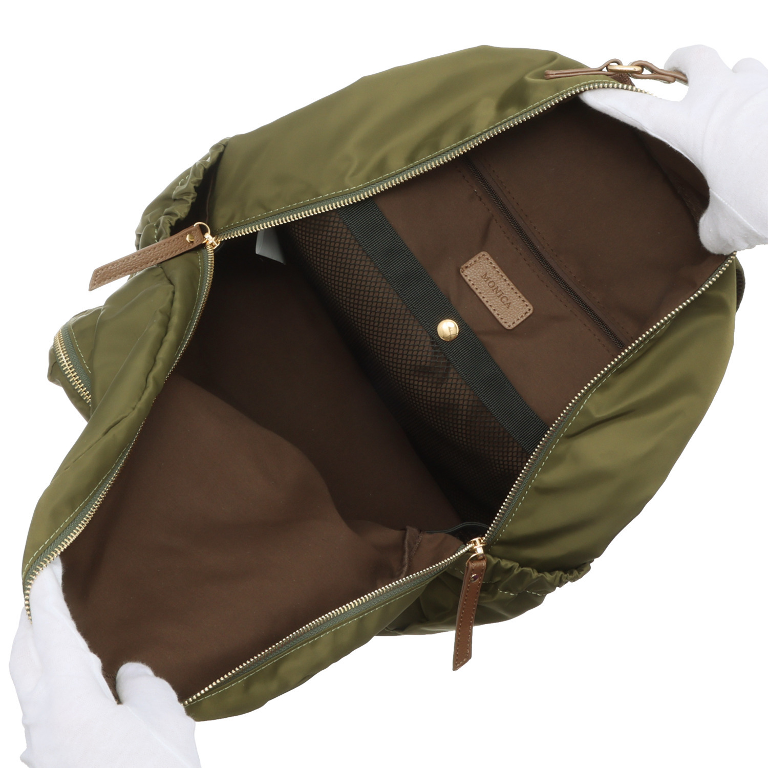 モニカ はっ水・軽量 グロッシーナイロン ギャザーバックパック