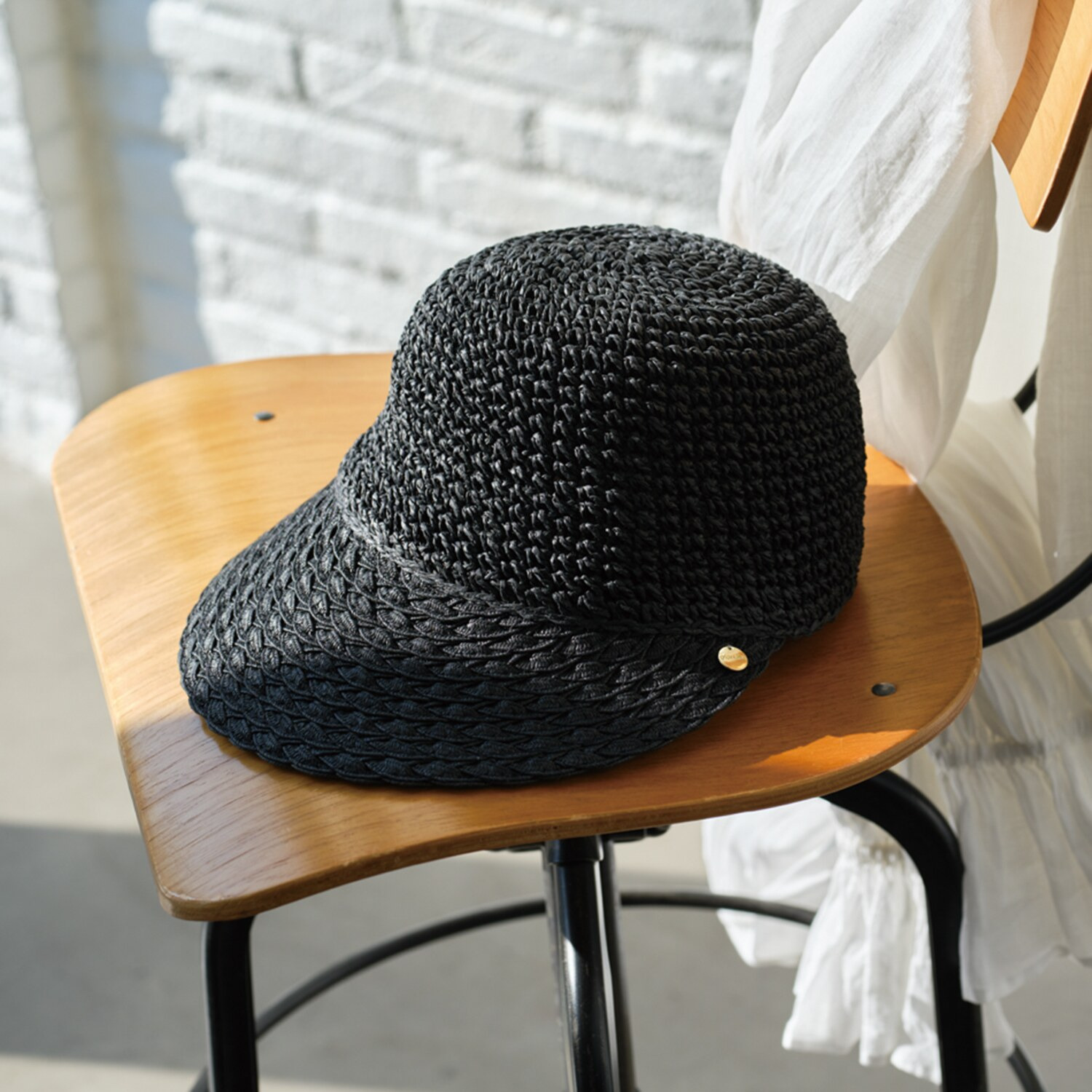 ジョナータ ＵＶカット 手編み＆ブレードブリム バイザーキャップ