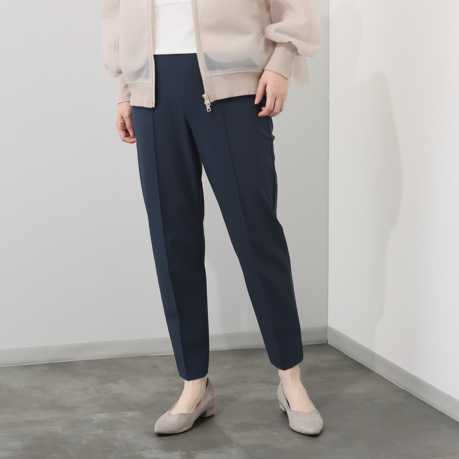 ＴＡＫＵＭＩＢＡ 接触冷感・速乾・防シワ サーラドライ テーパードパンツ ＜股下６５ｃｍ＞