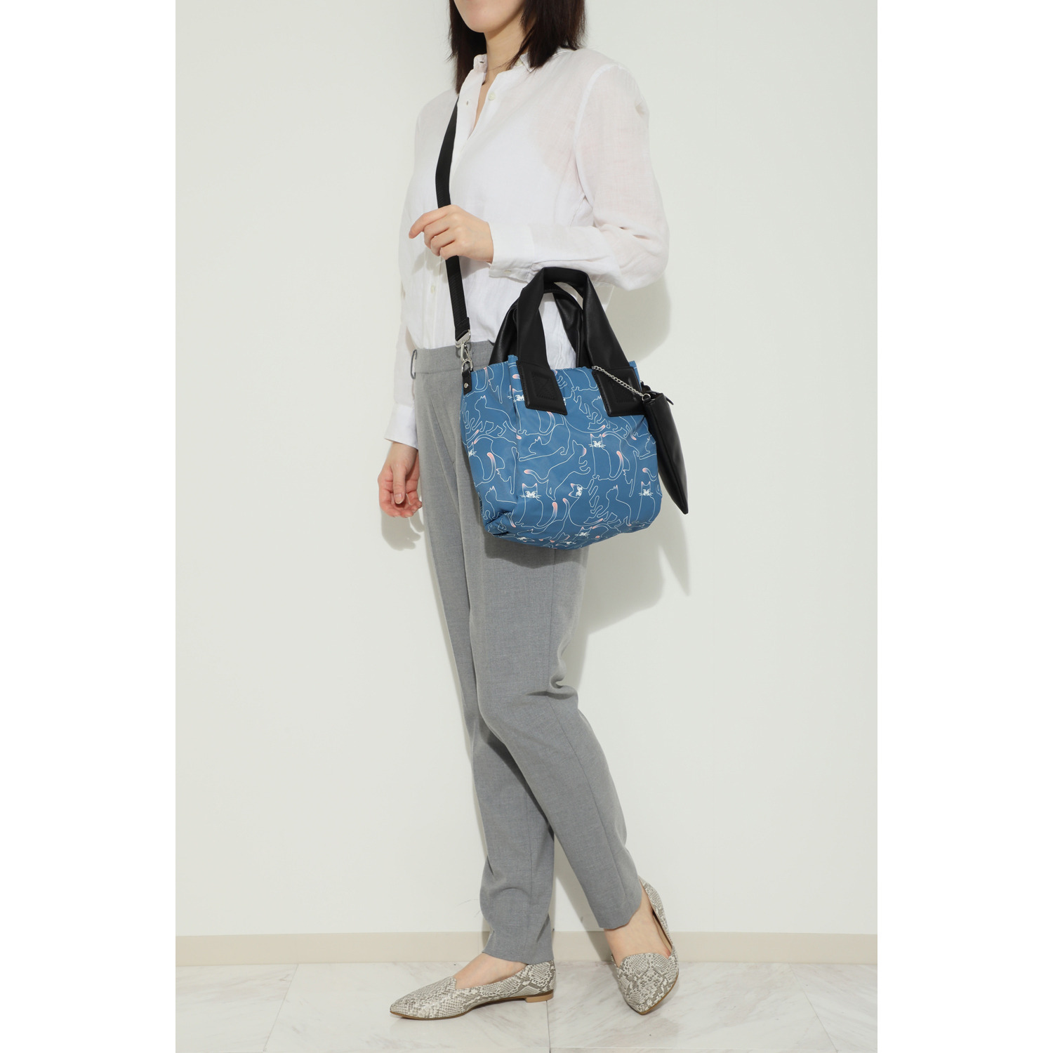 ビースター はっ水 １０ポケット ２ウェイミニトートバッグ ＜スマホポーチ付＞