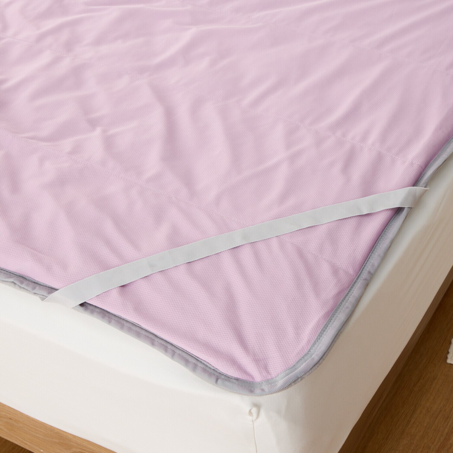 ｎｉｓｈｉｋａｗａ　西川 １枚４役！ 春夏秋冬つかえる ４シーズン敷きパッド ＜シングル＞