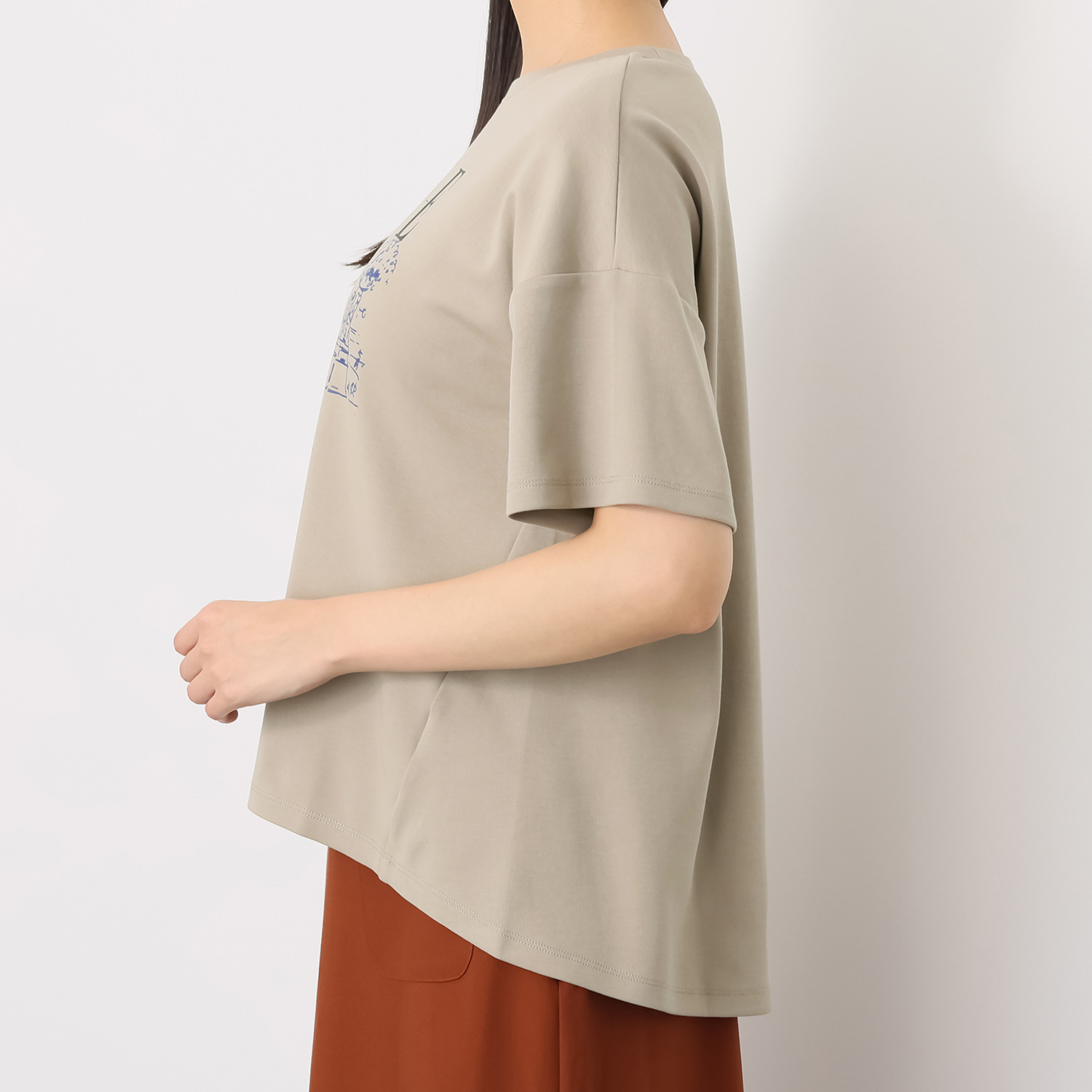 エル　ステュディオ ＥＬＬＥグラフィック フレアーデザイン カットソープルオーバー