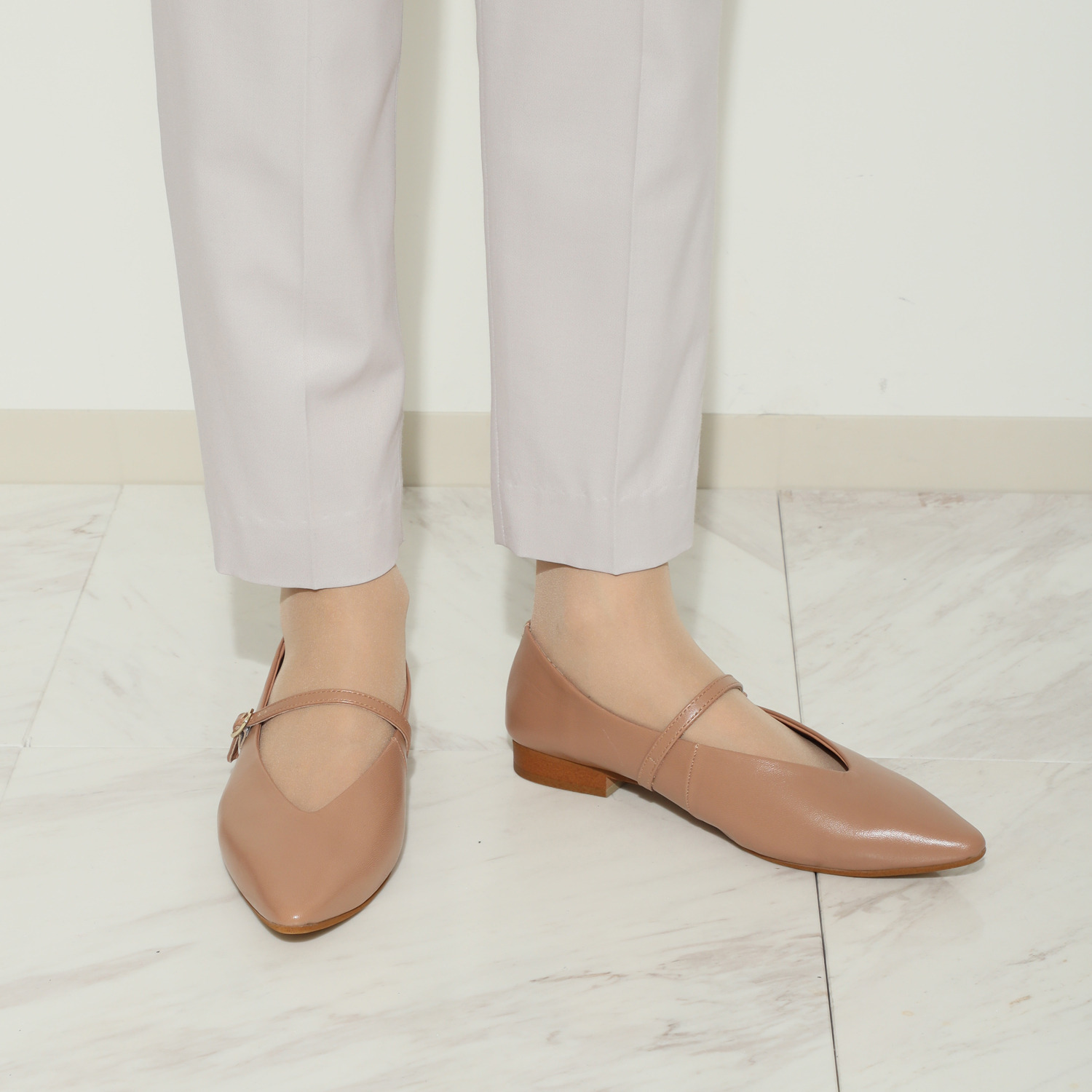 卑弥呼 本革 メリージェーン フラットパンプス