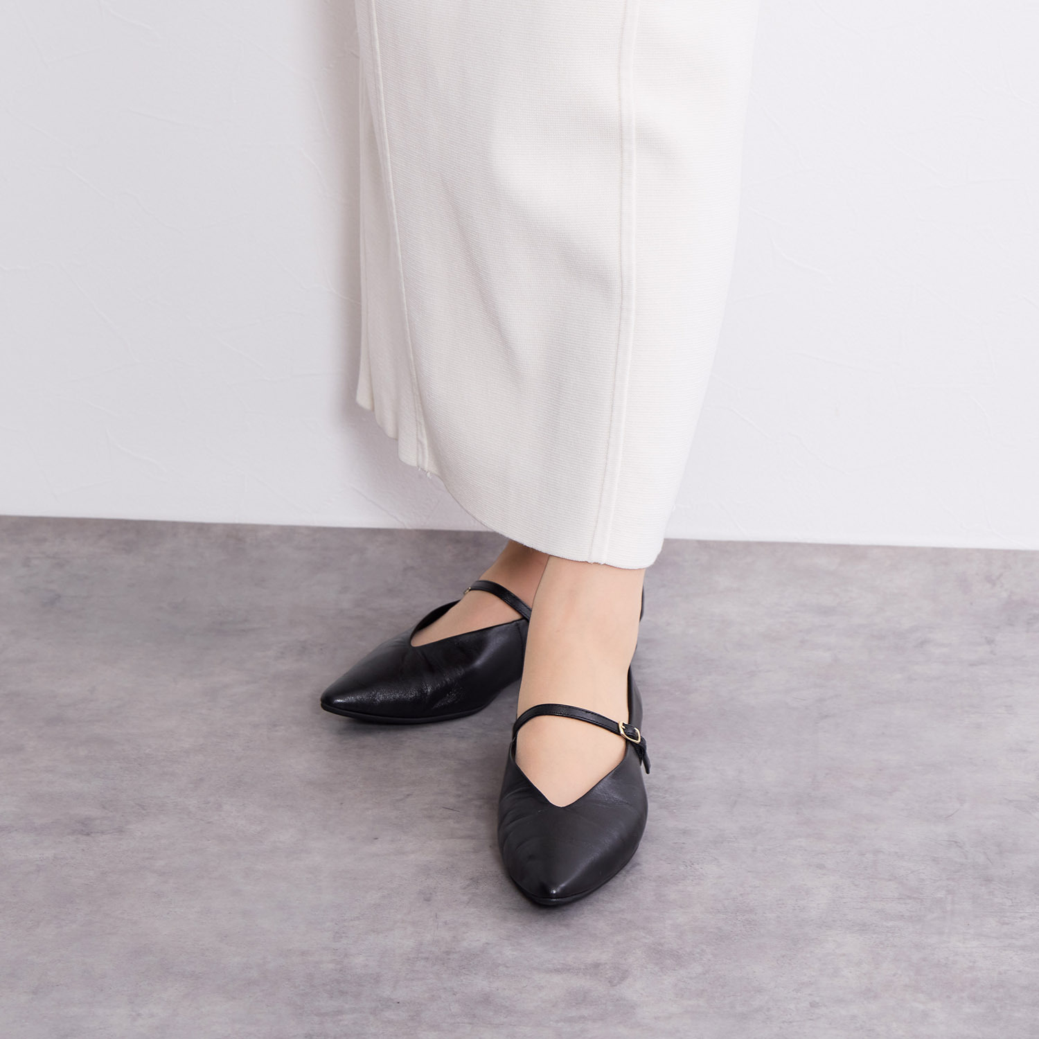 卑弥呼 本革 メリージェーン フラットパンプス