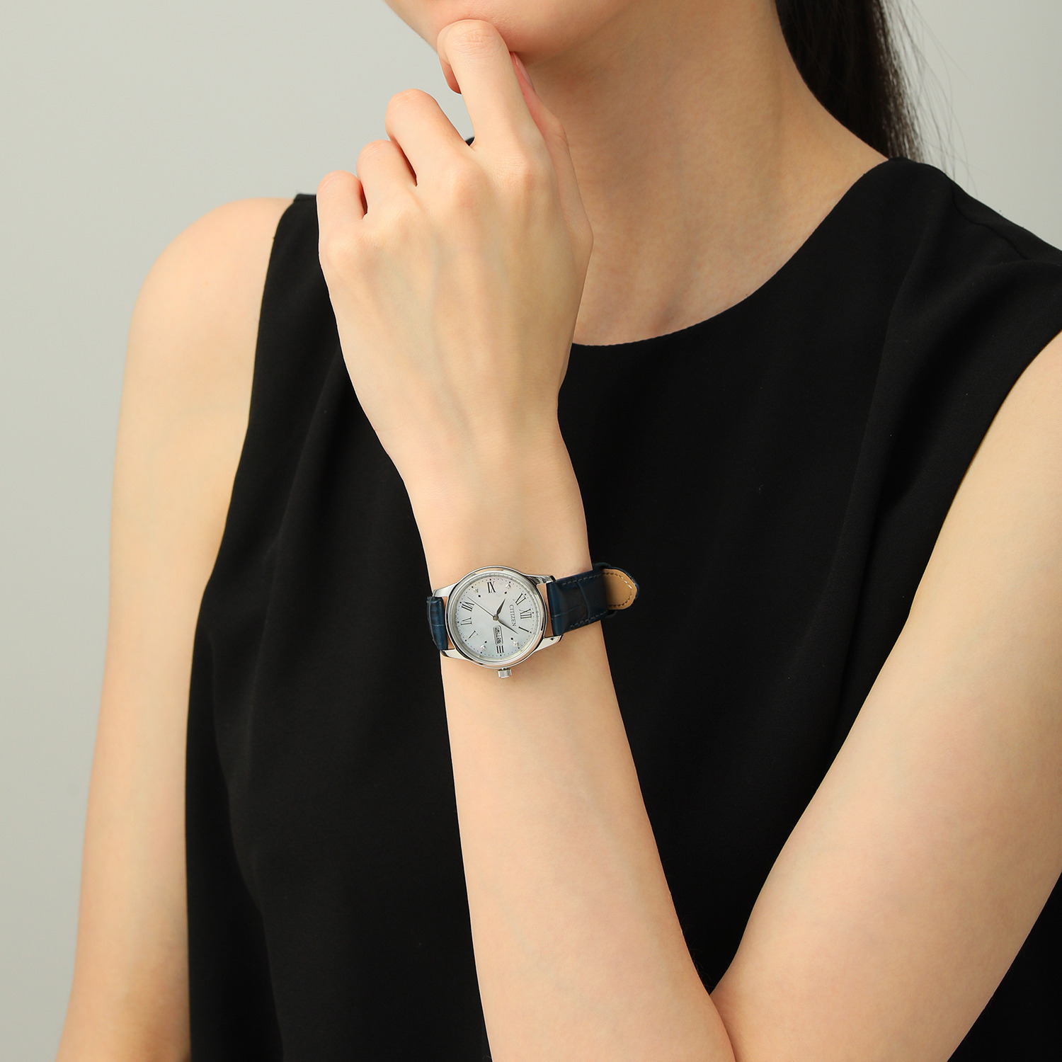 シチズン ４ポイントダイヤモンド レザーベルト ソーラーウォッチ ＜シルバーカラー＞