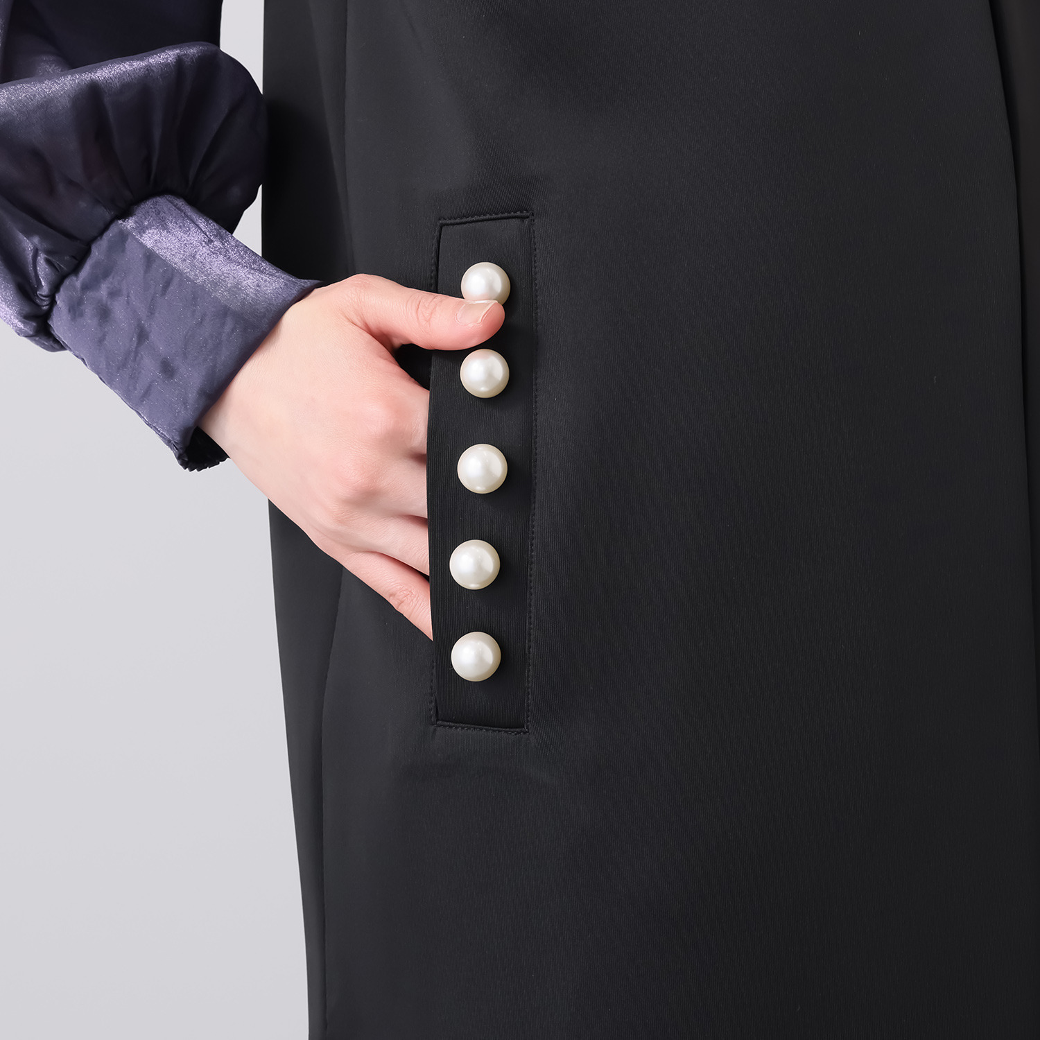 マダムヒロコ ポケットパール調 アクセント付きジレ