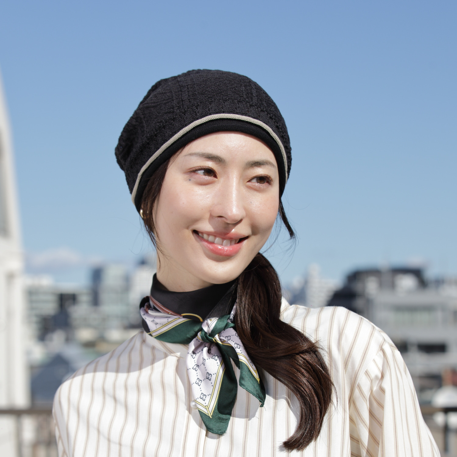 タイムクロス 日本製　超軽量 洗えるシルク混の ホールガーメント（Ｒ） おうちニット帽