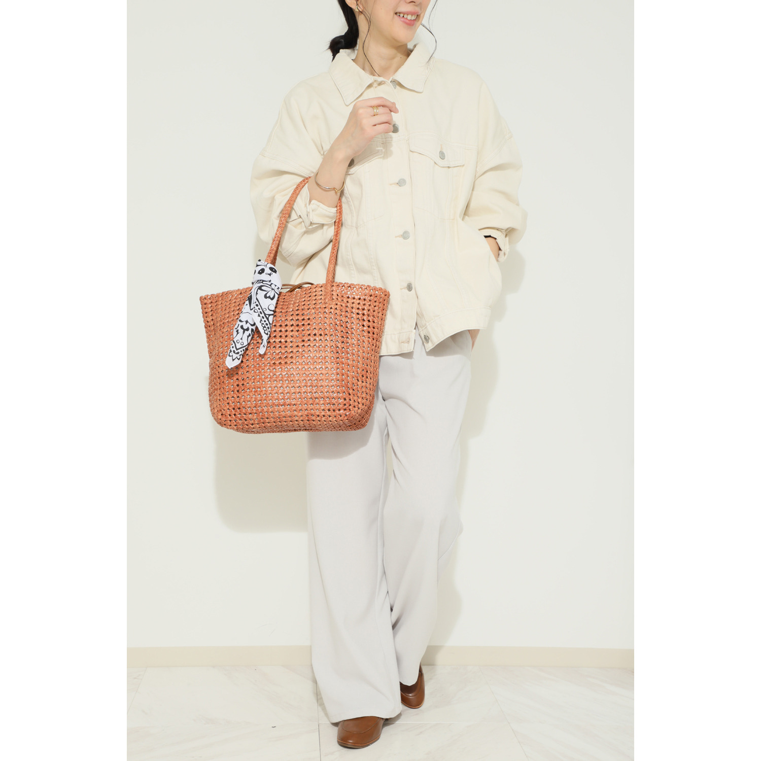 ムジカヴィータ 山羊革 手編みメッシュ 石畳編みトートバッグ ＜ハンカチ付＞