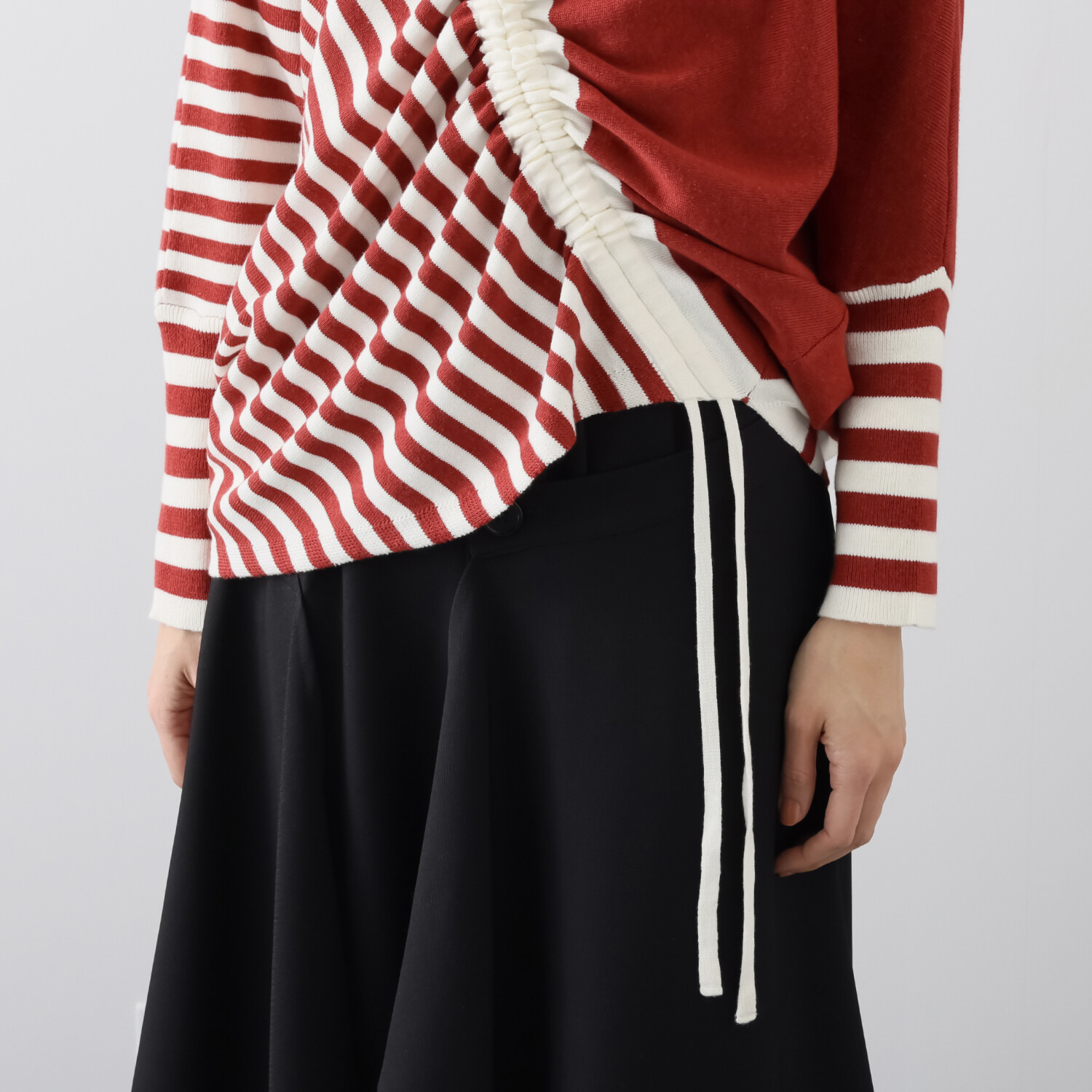 ベルポニー バイアスボーダー柄 ドルマンスリーブ デザインニット プルオーバー