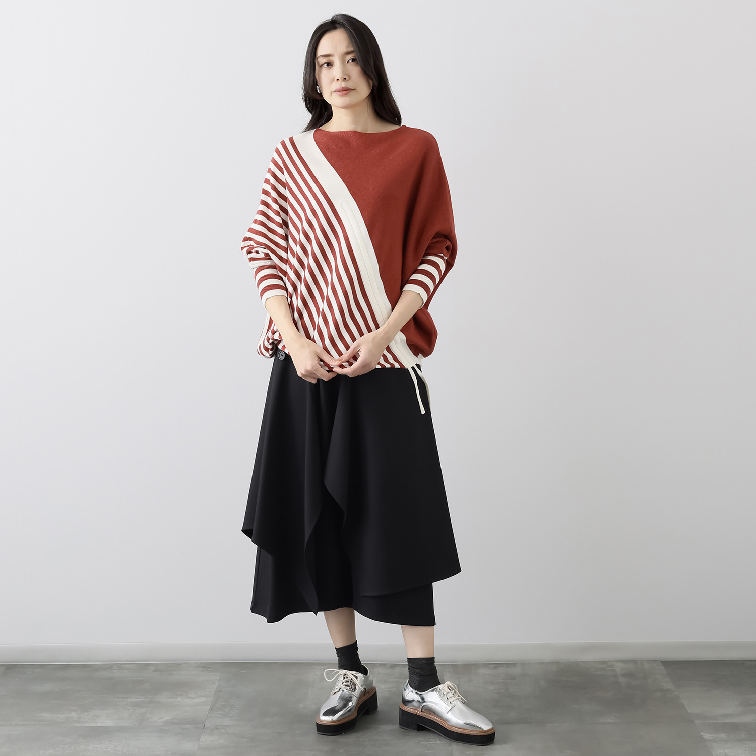 ベルポニー バイアスボーダー柄 ドルマンスリーブ デザインニット プルオーバー