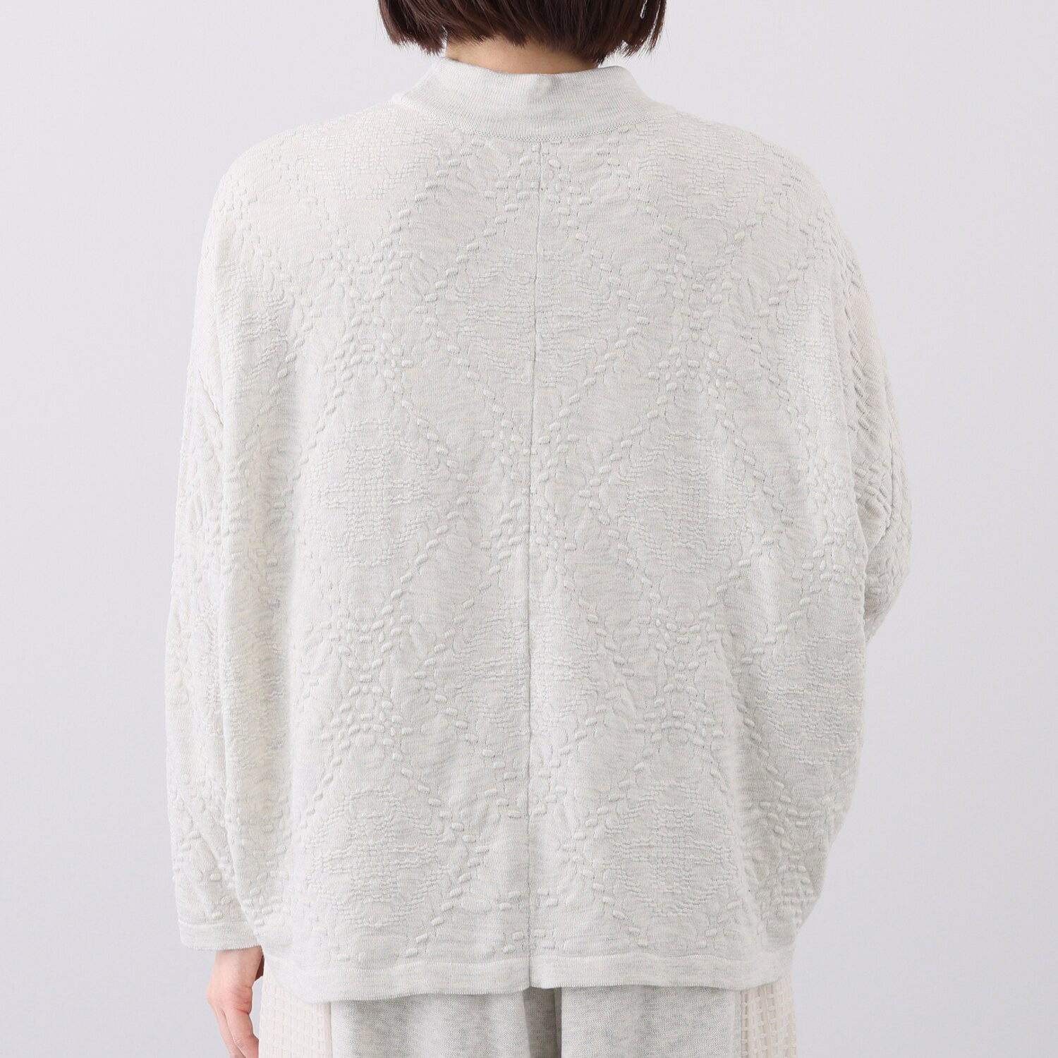 ヨシヨシ バイ　ピージェイ 異素材使い ボックスシルエット デザインプルオーバー