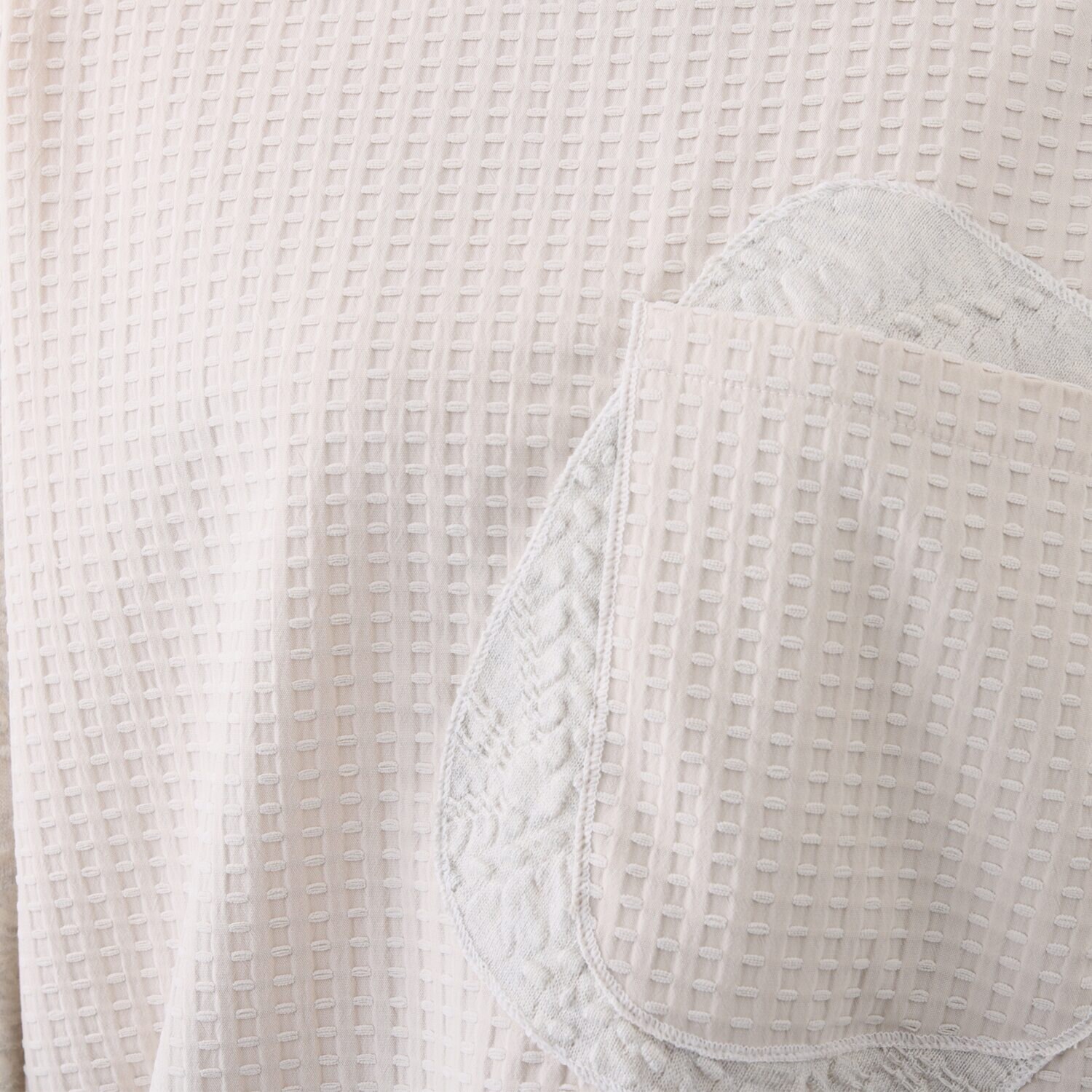 ヨシヨシ バイ　ピージェイ 異素材使い ボックスシルエット デザインプルオーバー