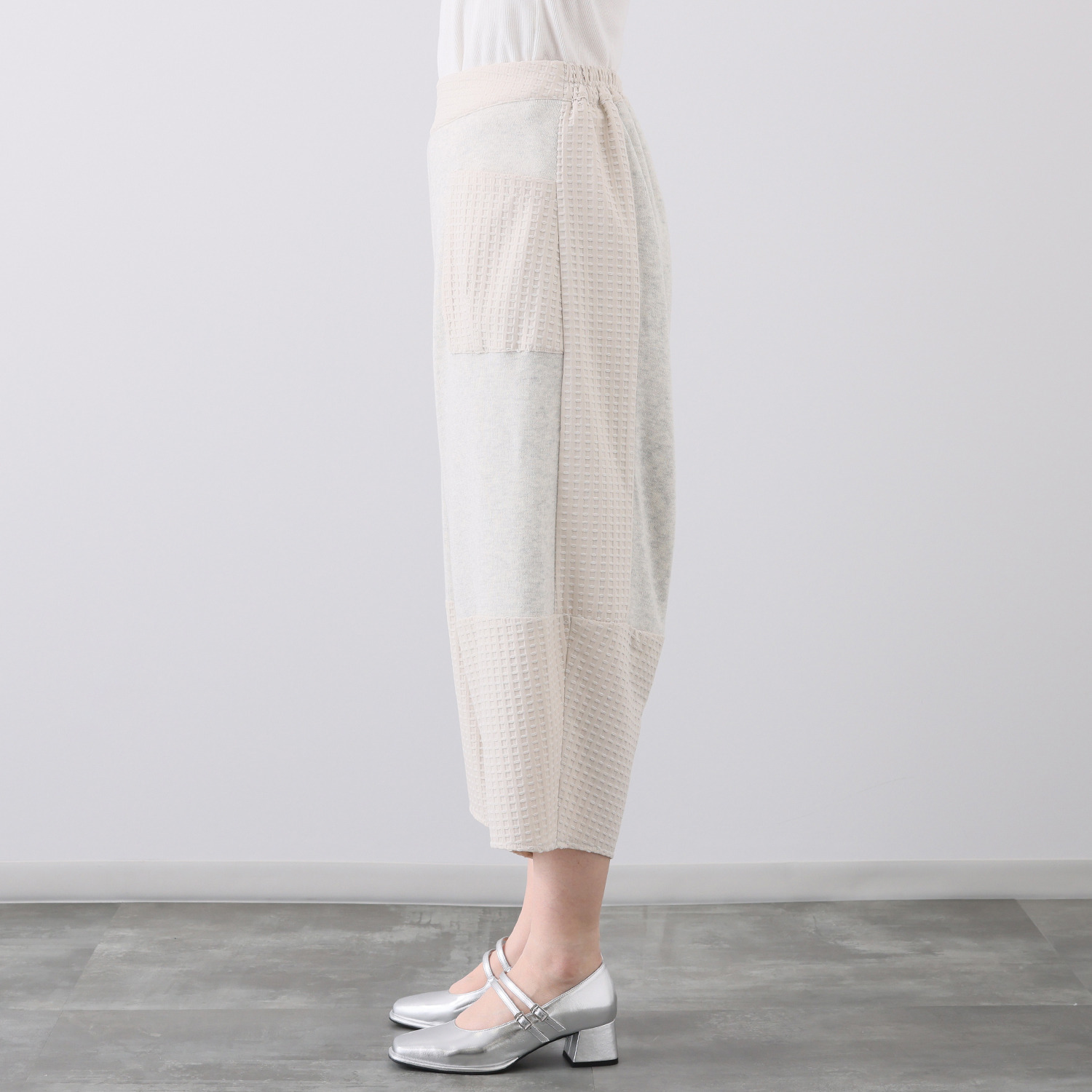 ヨシヨシ バイ　ピージェイ 異素材使い コクーンシルエット デザインワイドパンツ