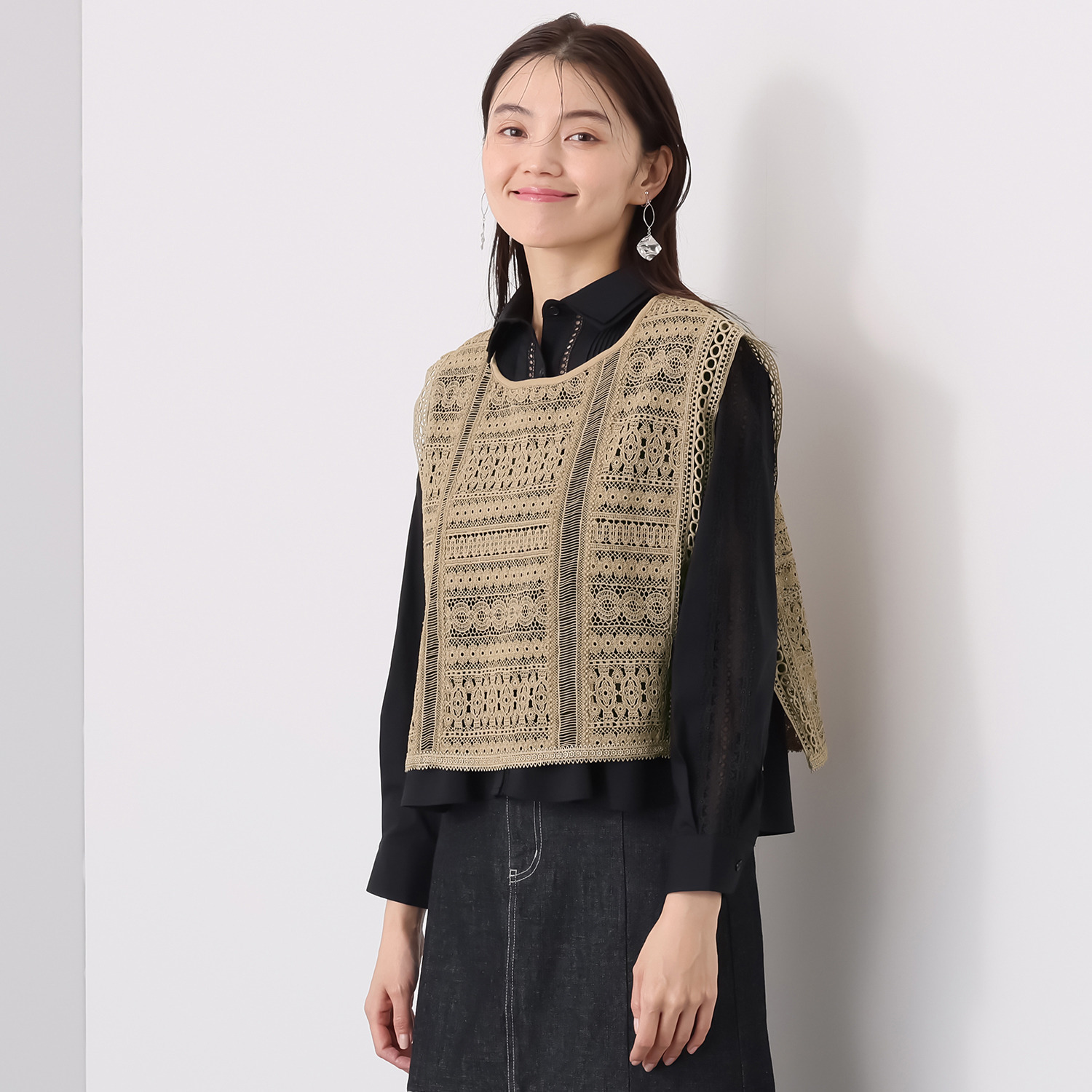 アトリエ　クース ４種類のレース使いで 日常に特別感を！ クワトロレースジレ