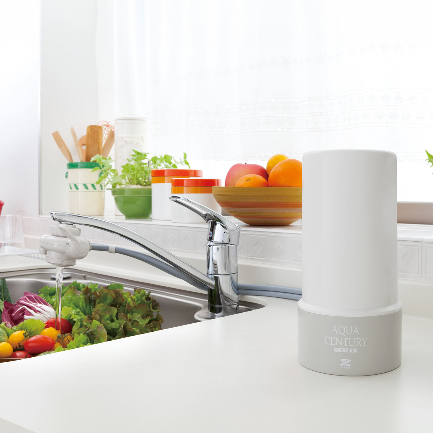 工事不要で簡単取り付け 特殊構造の ６層高性能フィルター を使った コンパクトな浄水器 アクアセンチュリー スマートＶ