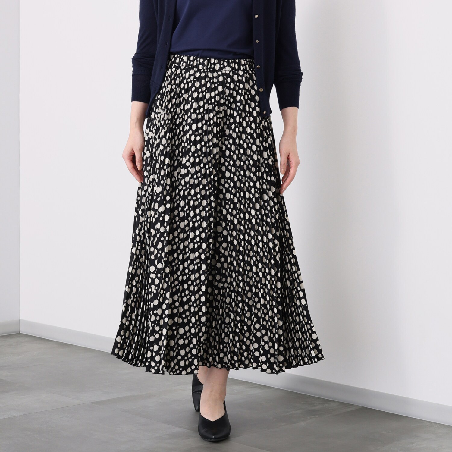 イシカワラボ★ヒトミ ソフトデシン プリーツガウチョ フレアーパンツ