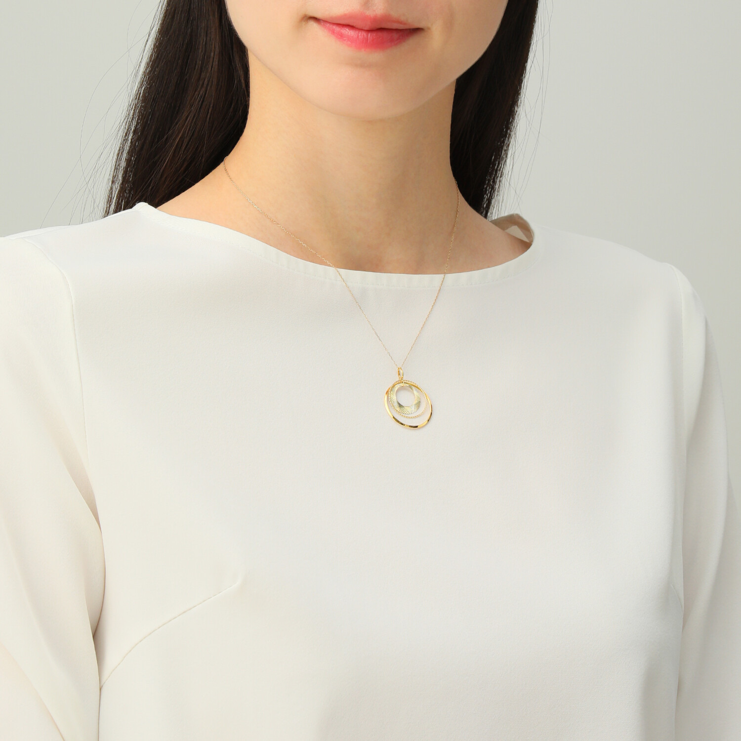 チェルカーレ １８Ｋ ダイヤモンドカット トリプルサークル ペンダントトップ