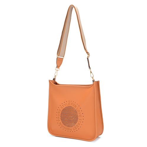 ラルジュ パンチングデザイン ショルダーバッグ