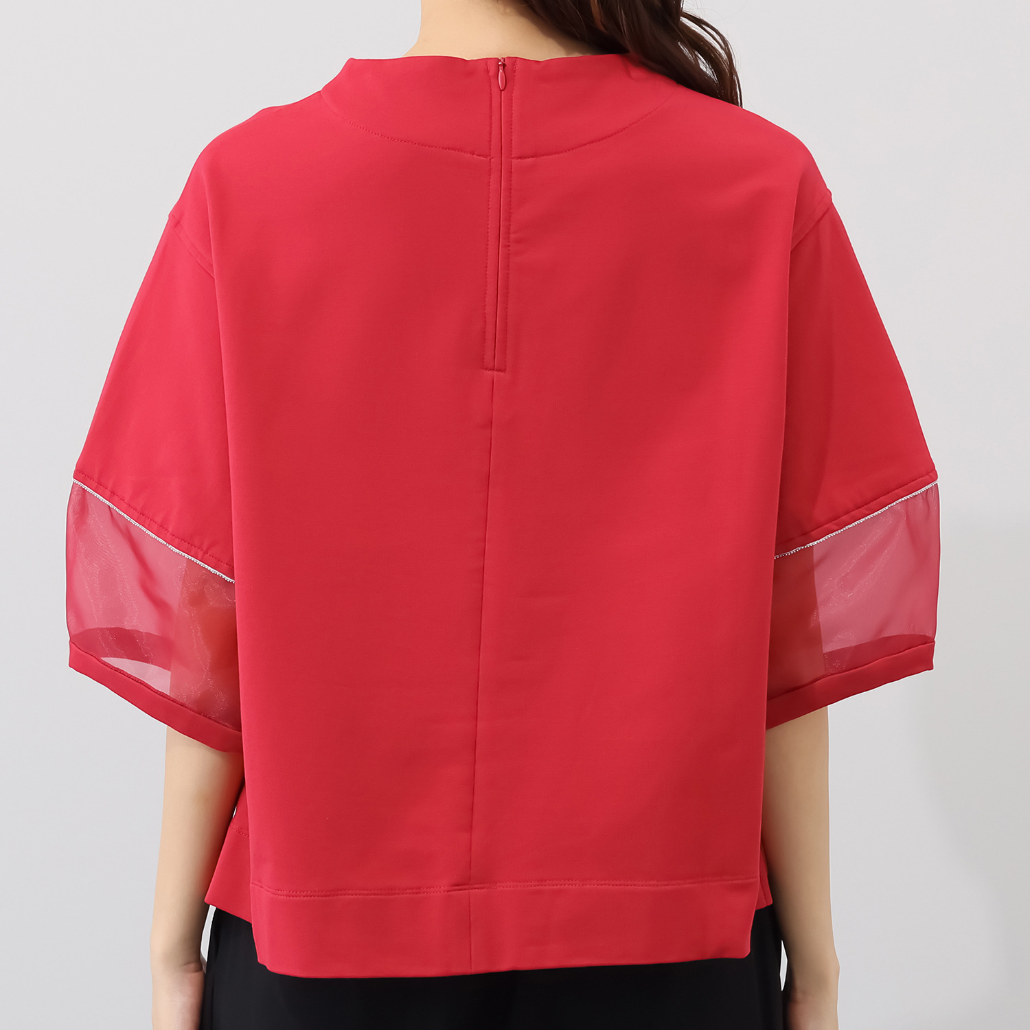 ミミコプラス 綿混素材で肌心地抜群 透け感とフォルムが美しい バルーンスリーブ ボトルネックプルオーバー