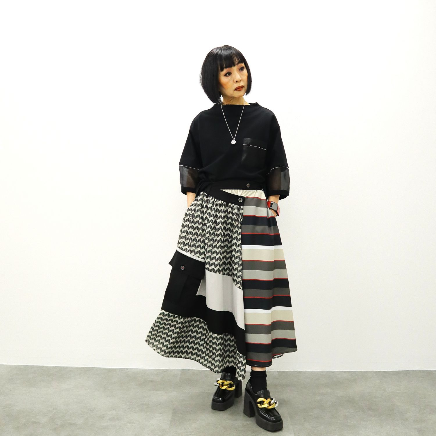 ミミコプラス 綿混素材で肌心地抜群 透け感とフォルムが美しい バルーンスリーブ ボトルネックプルオーバー