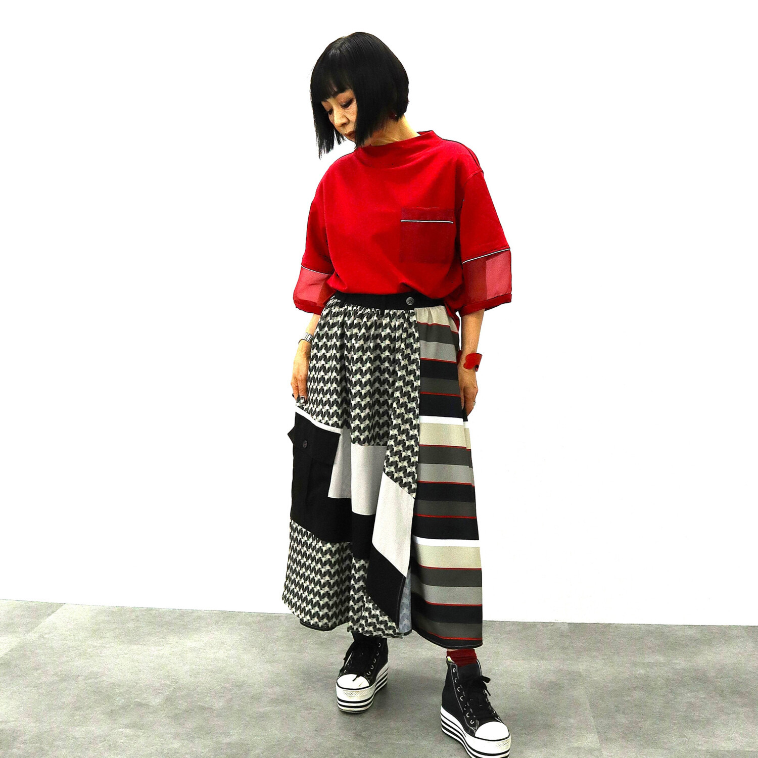 ミミコプラス 綿混素材で肌心地抜群 透け感とフォルムが美しい バルーンスリーブ ボトルネックプルオーバー